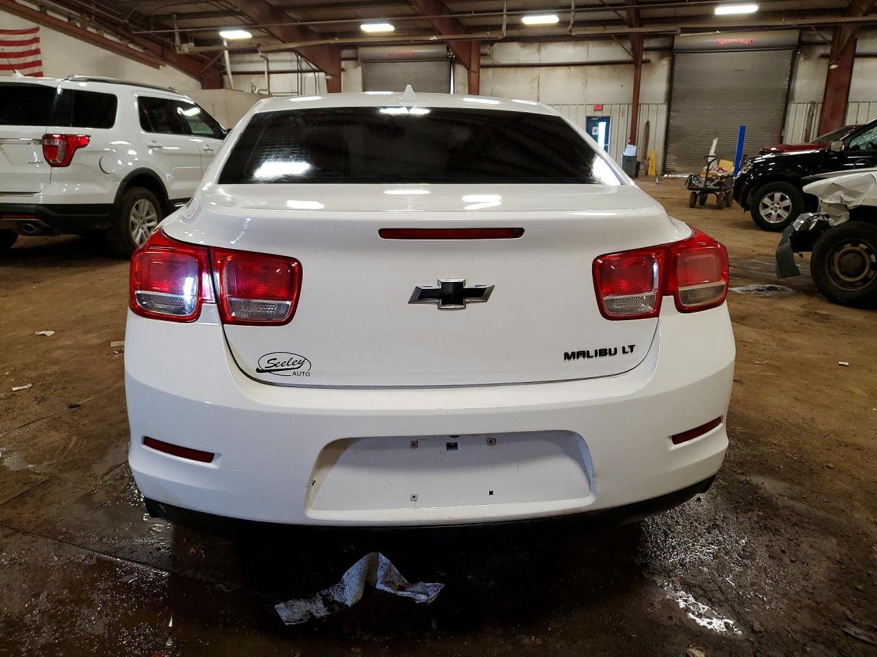 2014 Chevrolet Malibu 1lt White vin: 1G11C5SL4EU163971