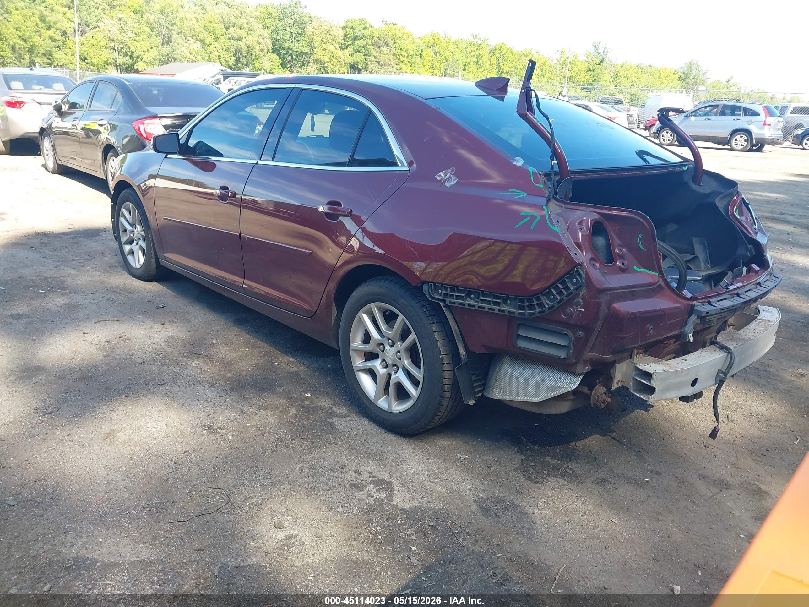 2015 Chevrolet Malibu 1lt Maroon vin: 1G11C5SL4FF107017