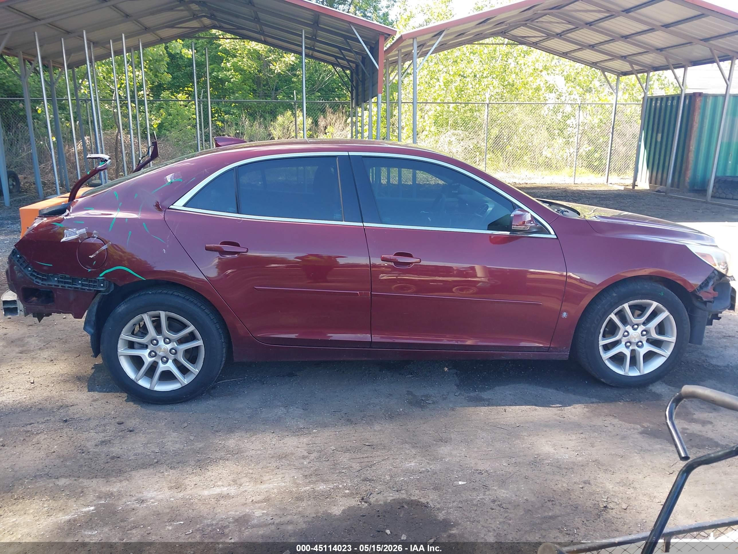 2015 Chevrolet Malibu 1lt Maroon vin: 1G11C5SL4FF107017
