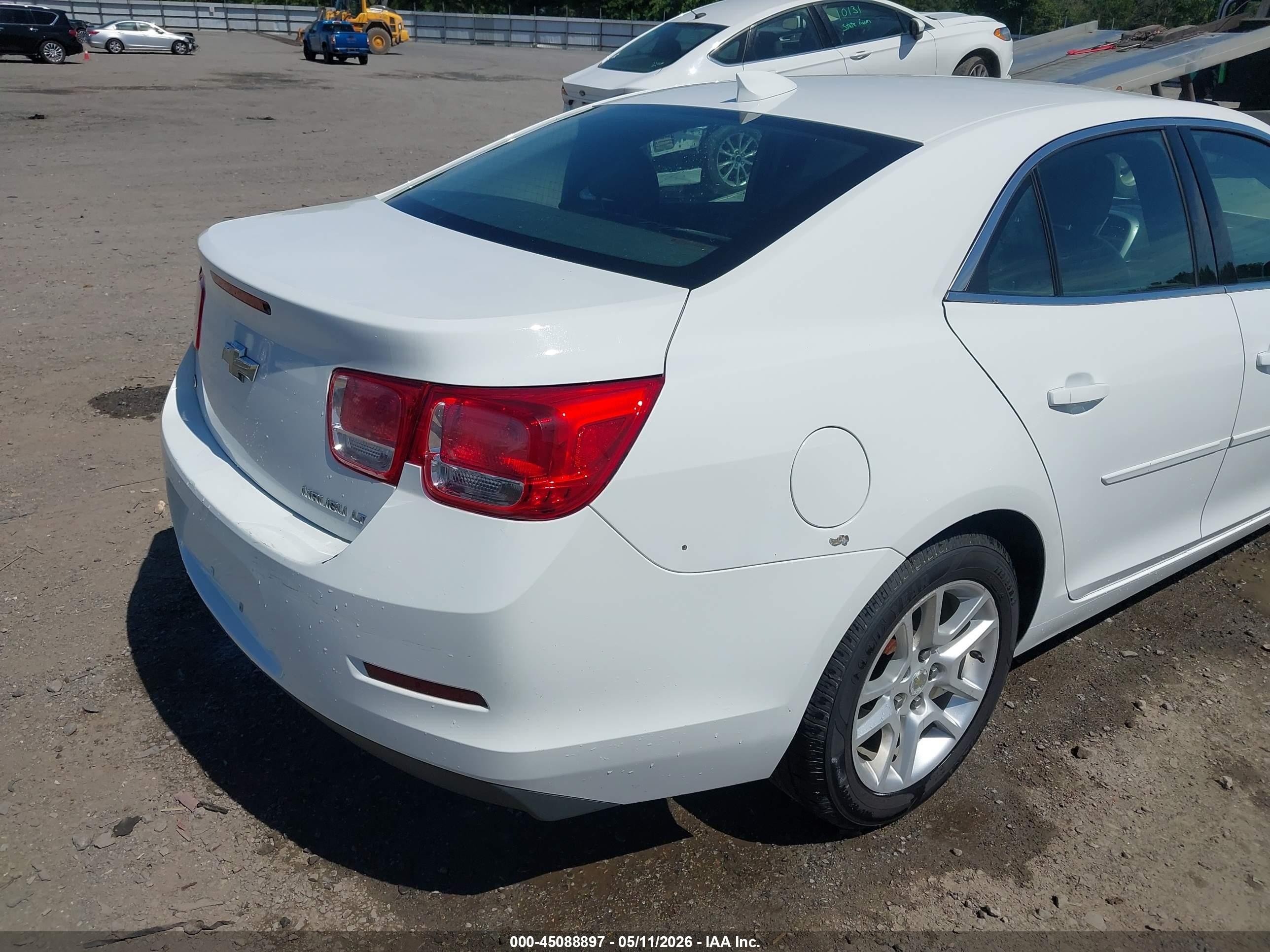 2015 Chevrolet Malibu 1lt White vin: 1G11C5SL4FF209126