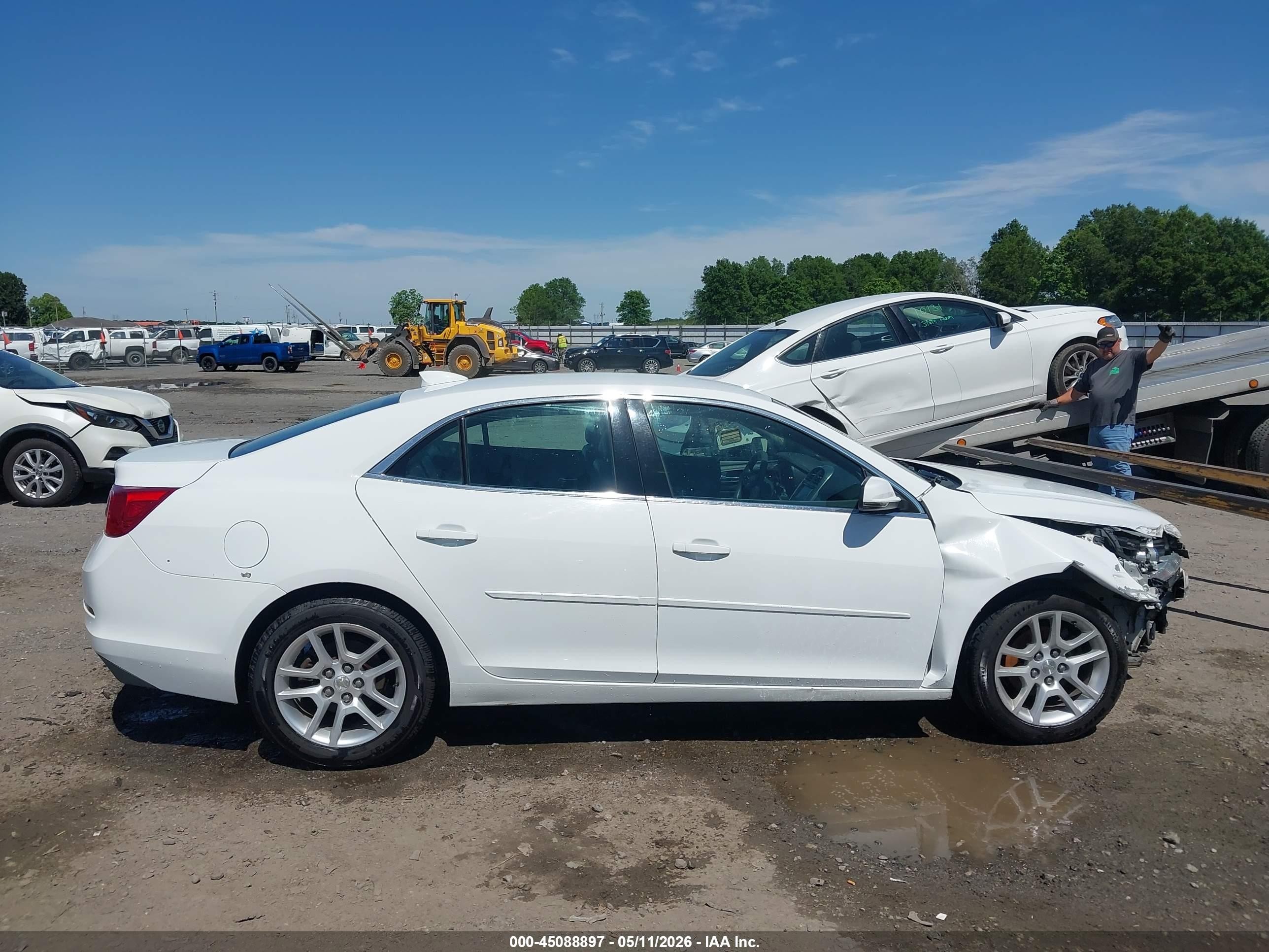 2015 Chevrolet Malibu 1lt White vin: 1G11C5SL4FF209126