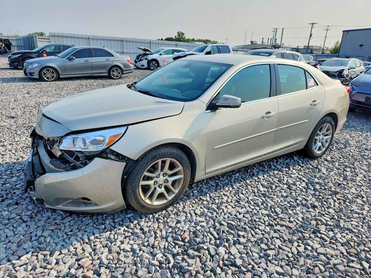 2015 Chevrolet Malibu 1lt Cream vin: 1G11C5SL4FF291939