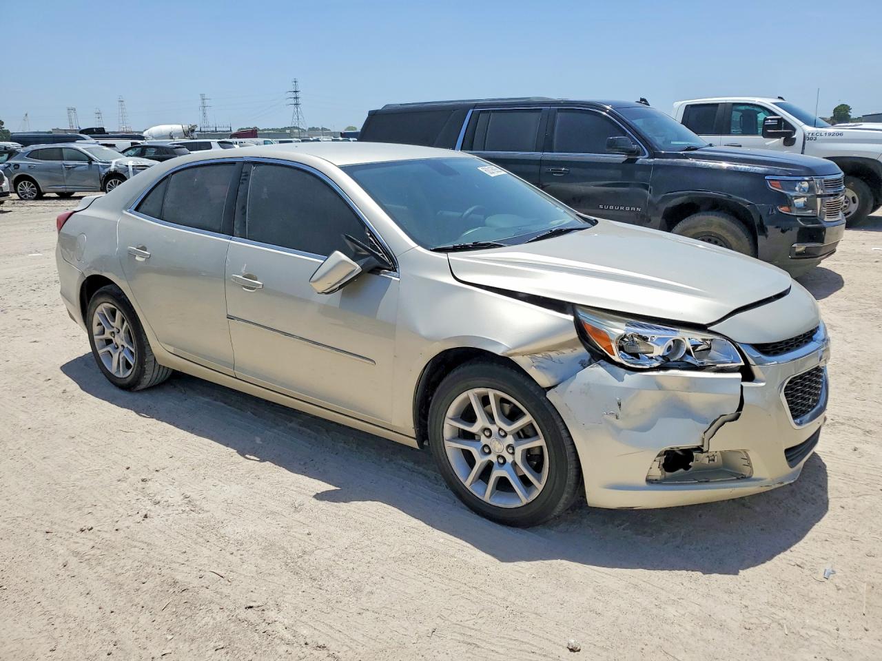 2015 Chevrolet Malibu 1lt Золотой vin: 1G11C5SL4FF309713