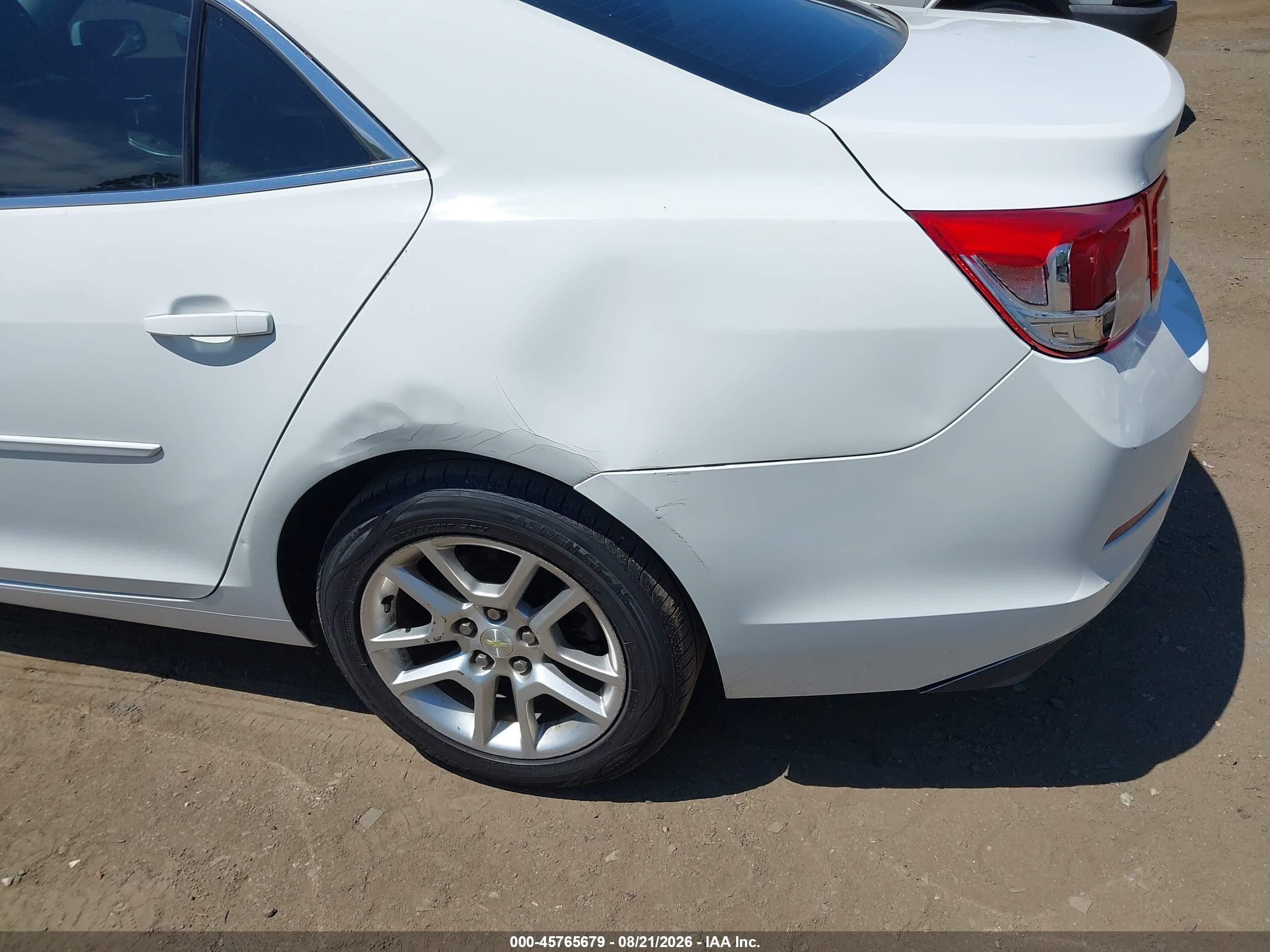 2015 Chevrolet Malibu 1lt Белый vin: 1G11C5SL4FU131684