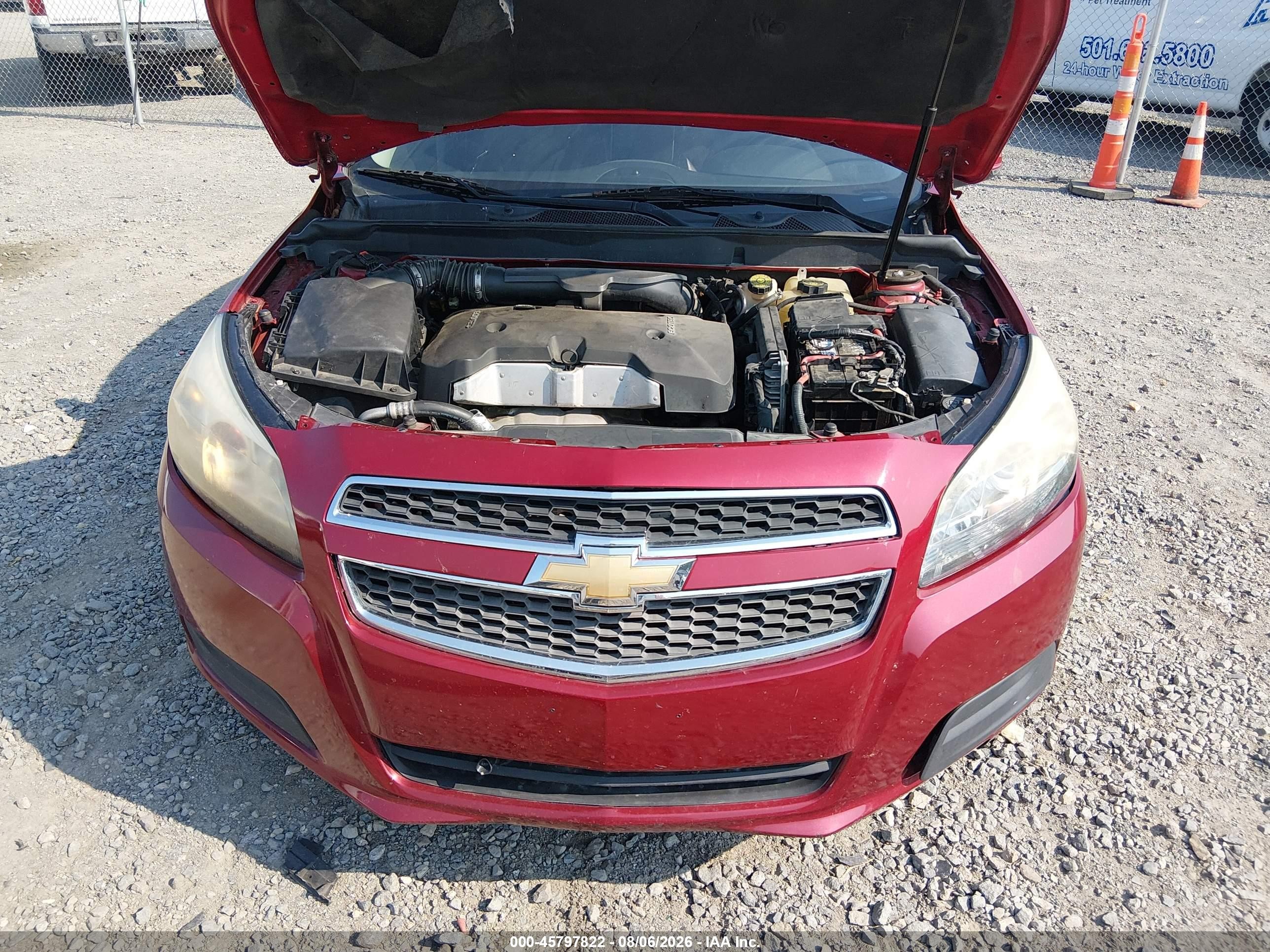 2014 Chevrolet Malibu 1lt Red vin: 1G11C5SL5EF209991
