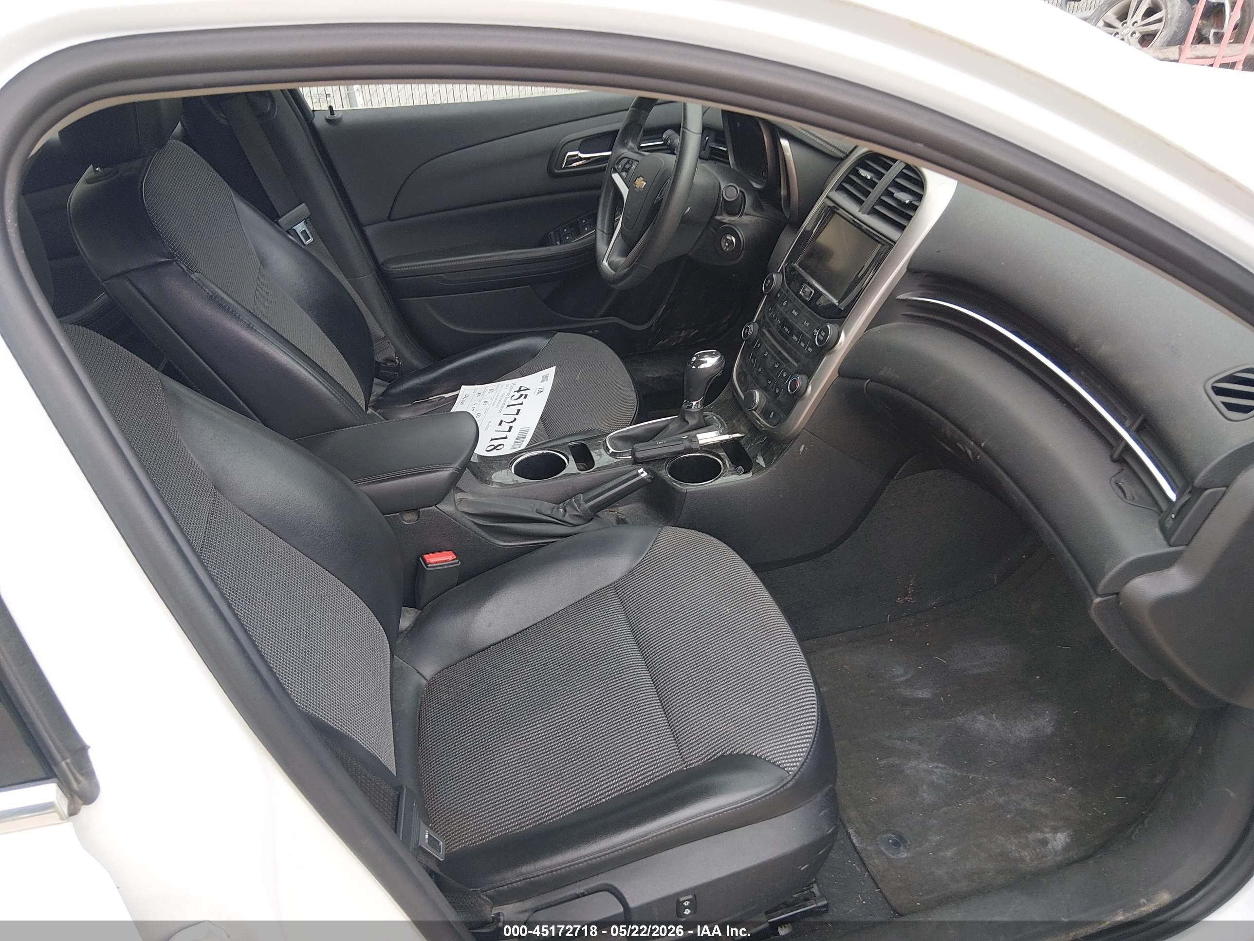 2014 Chevrolet Malibu 1lt White vin: 1G11C5SL5EF276848