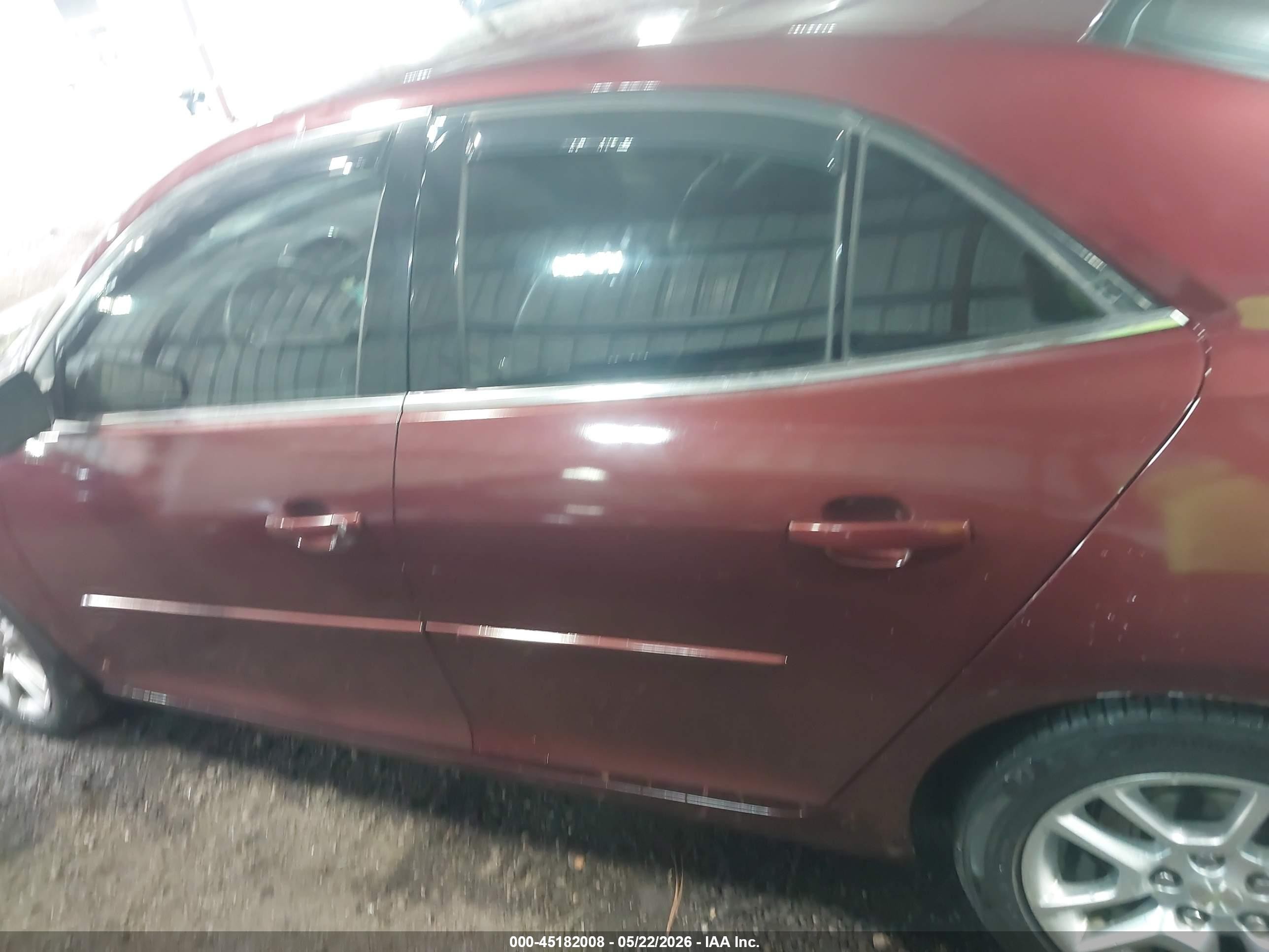 2015 Chevrolet Malibu 1lt Burgundy vin: 1G11C5SL5FF111741