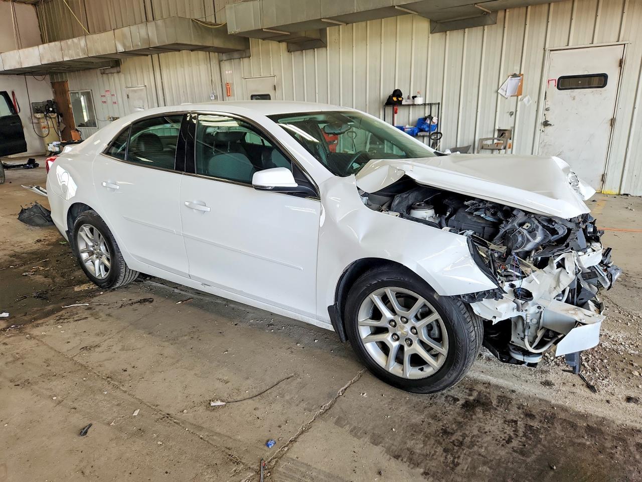 2015 Chevrolet Malibu 1lt White vin: 1G11C5SL5FF305590
