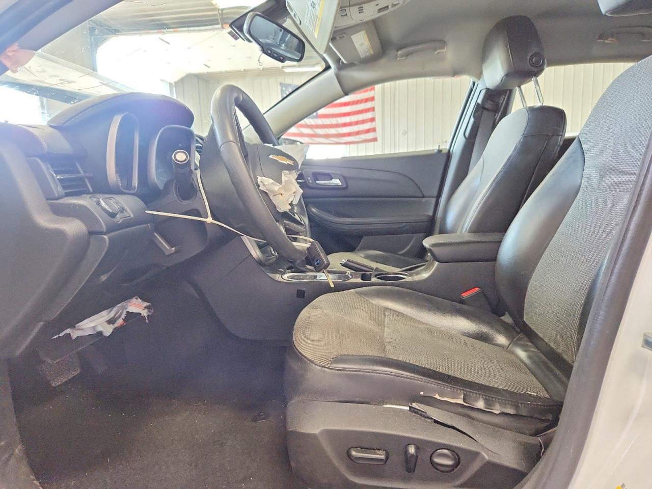 2015 Chevrolet Malibu 1lt White vin: 1G11C5SL5FF305590