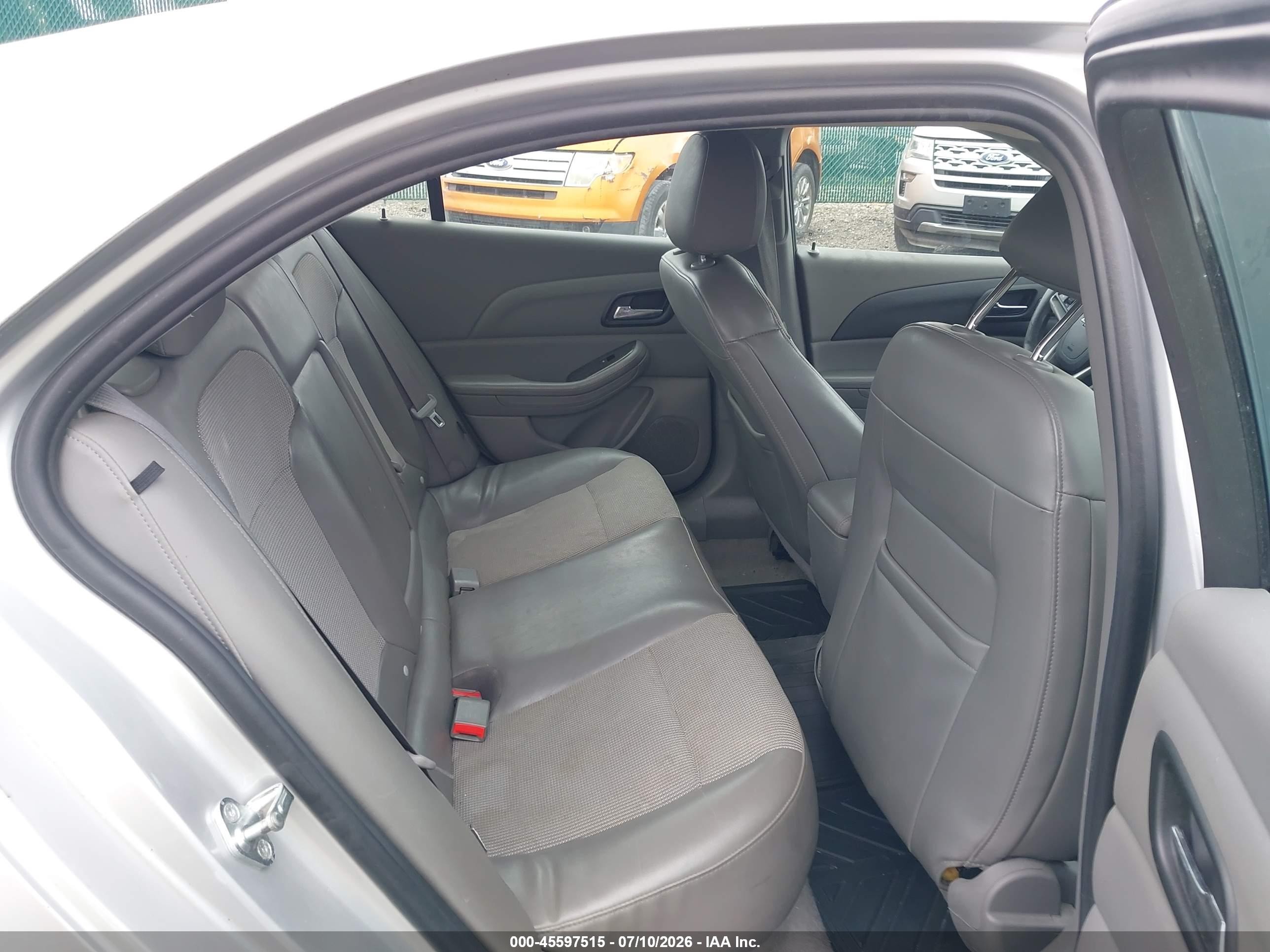 2015 Chevrolet Malibu 1lt Silver vin: 1G11C5SL5FF326164