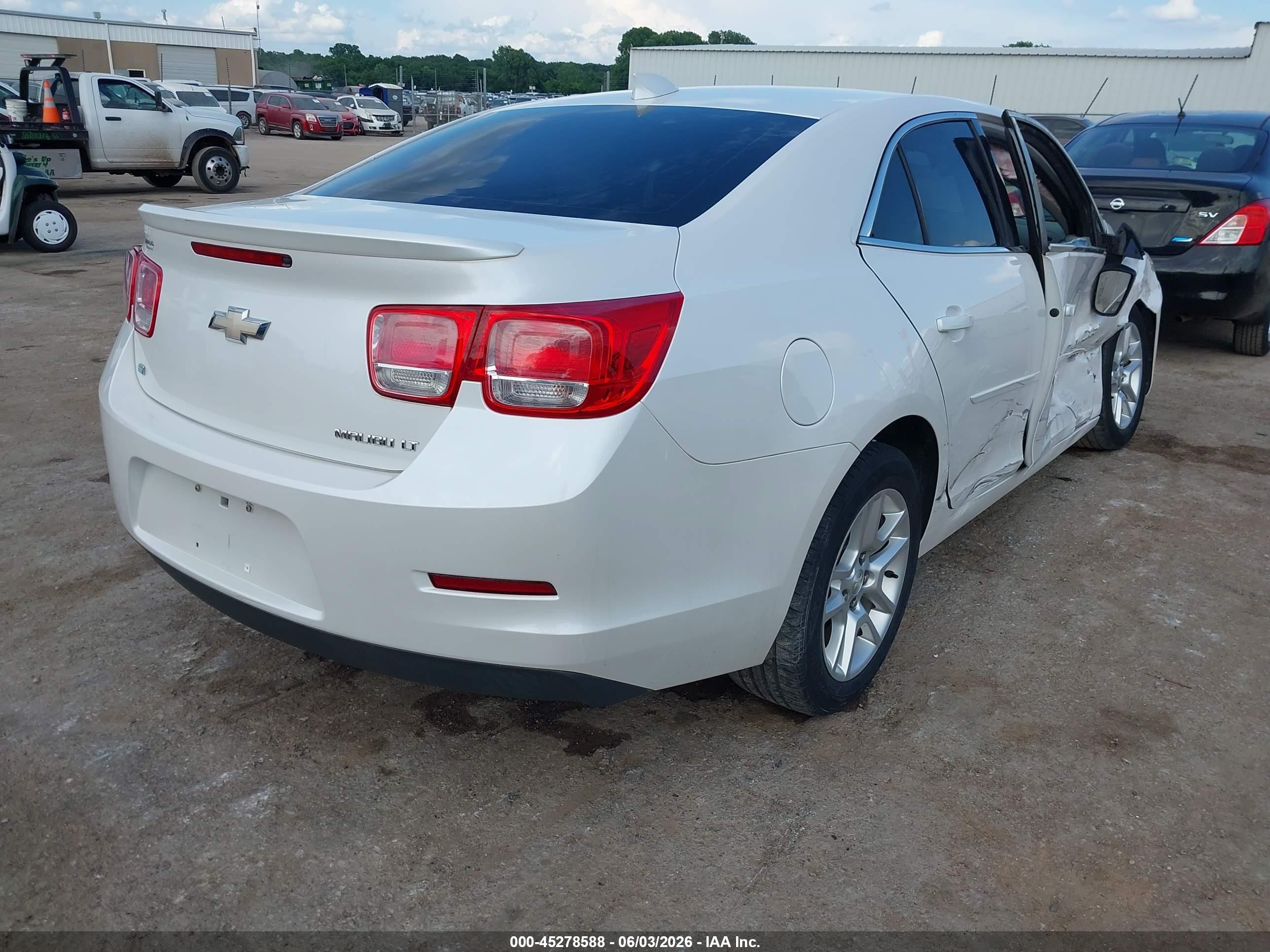 2015 Chevrolet Malibu 1lt White vin: 1G11C5SL5FF348861