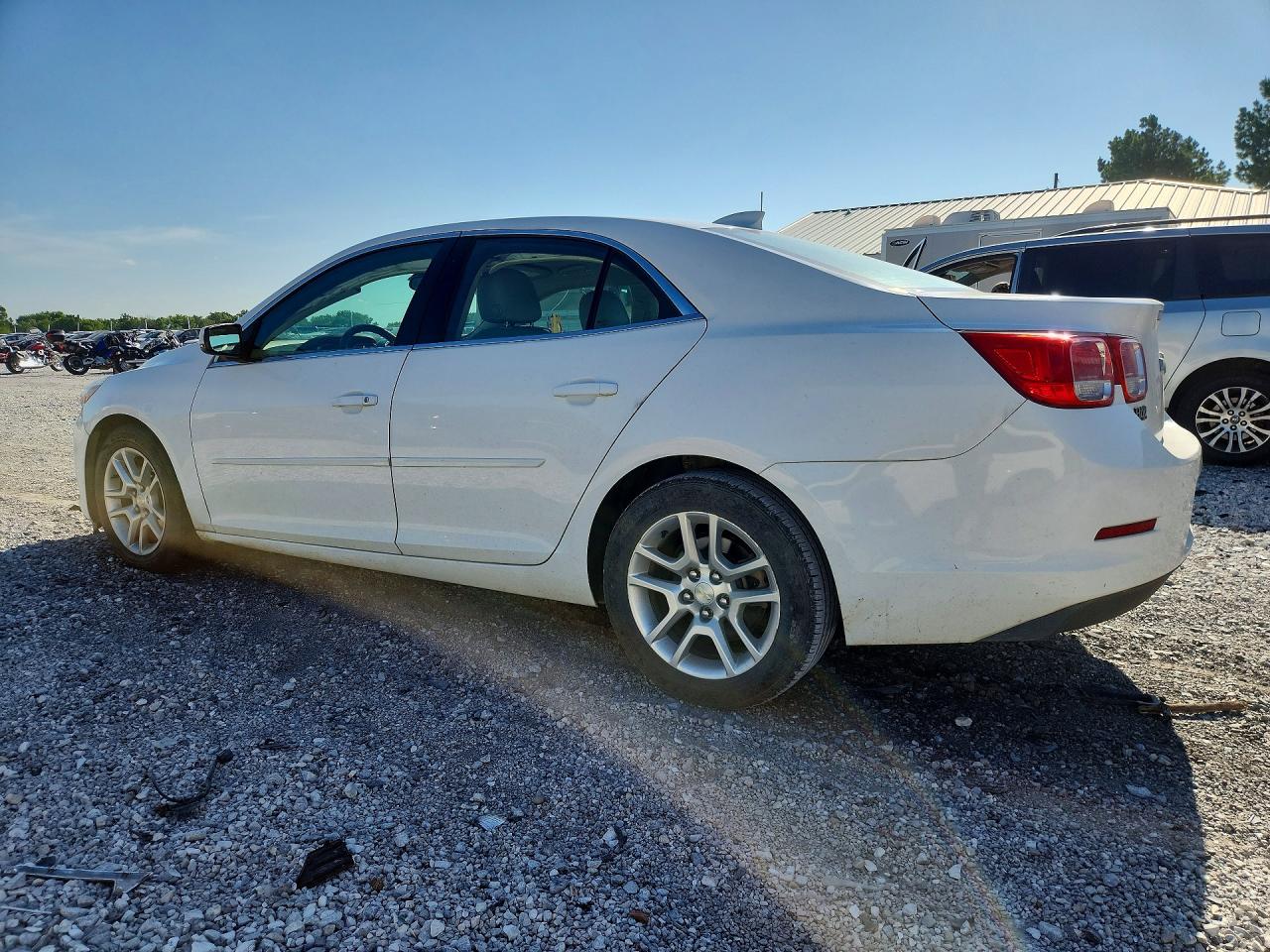 2015 Chevrolet Malibu 1lt Белый vin: 1G11C5SL5FU152558