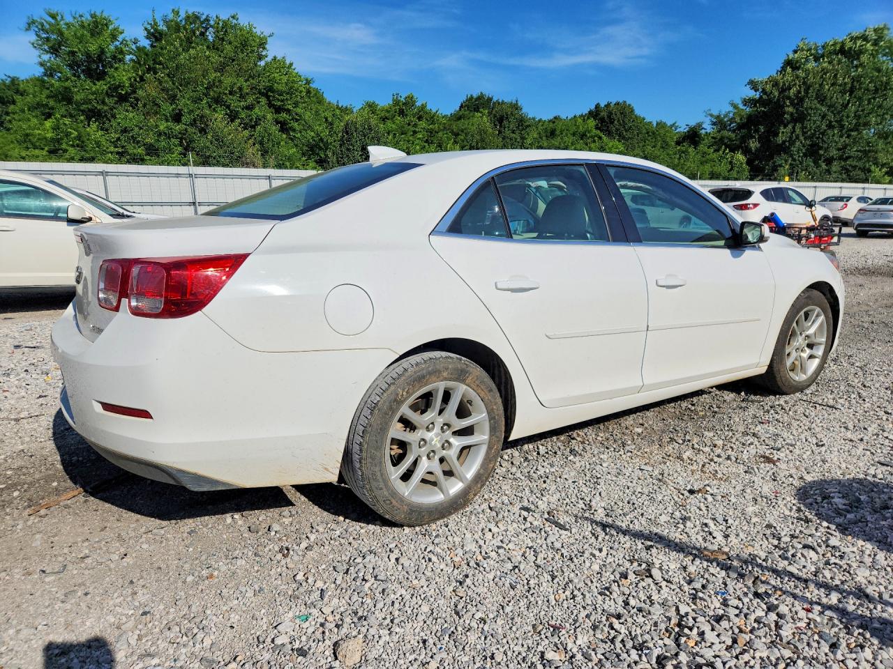 2015 Chevrolet Malibu 1lt Белый vin: 1G11C5SL5FU152558