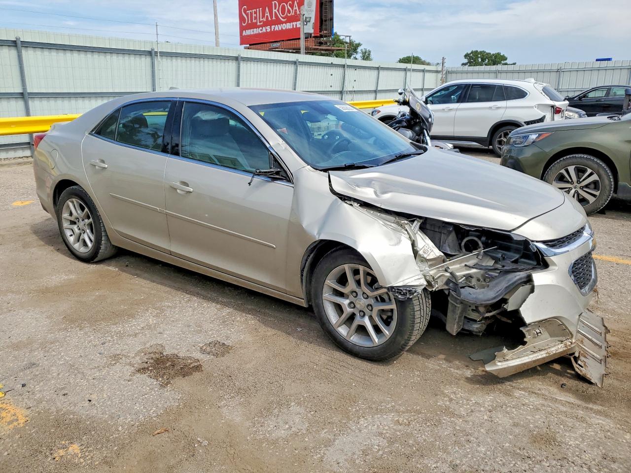 2014 Chevrolet Malibu 1lt Tan vin: 1G11C5SL6EF241557