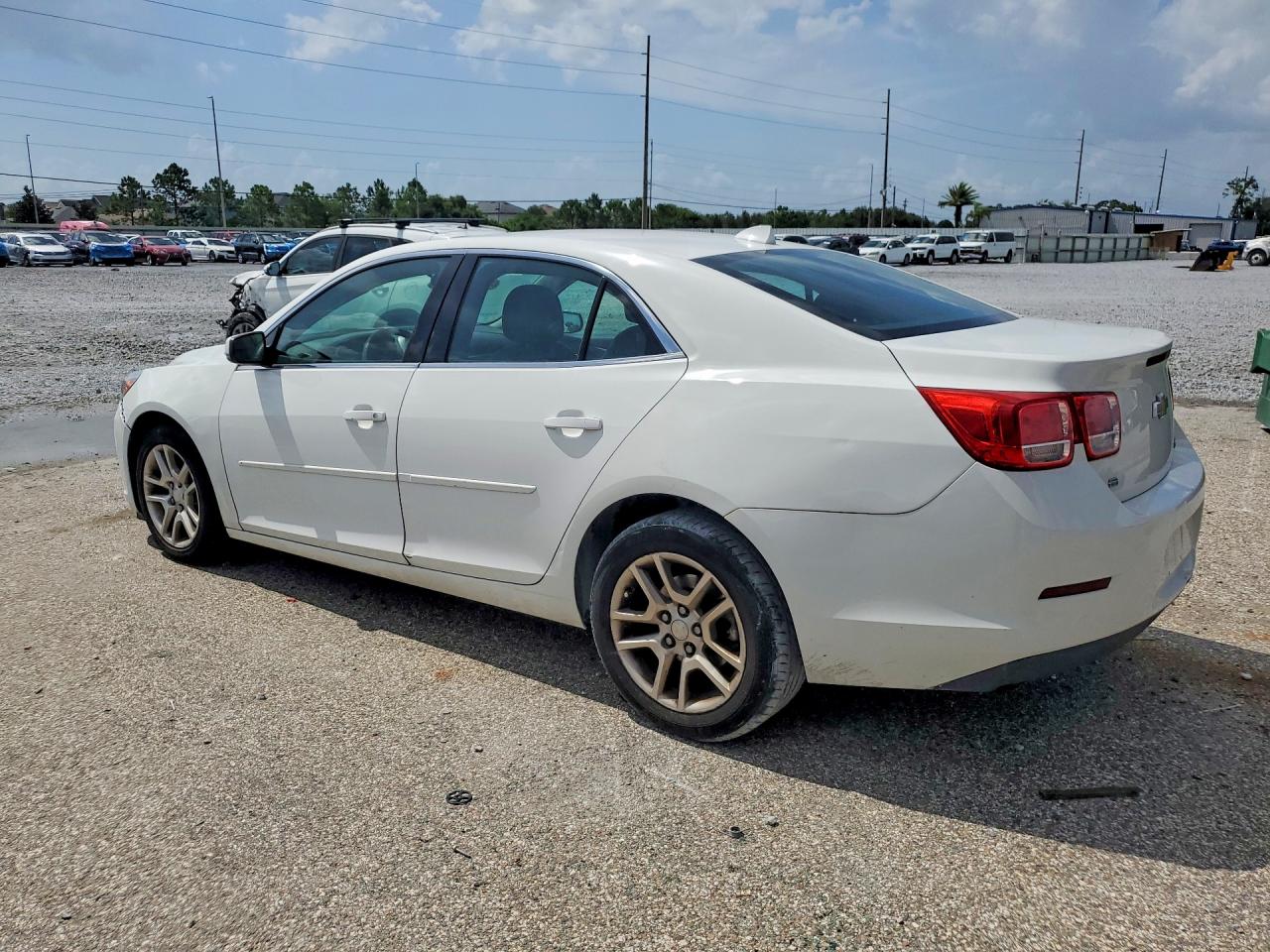 2014 Chevrolet Malibu 1lt White vin: 1G11C5SL6EF257189