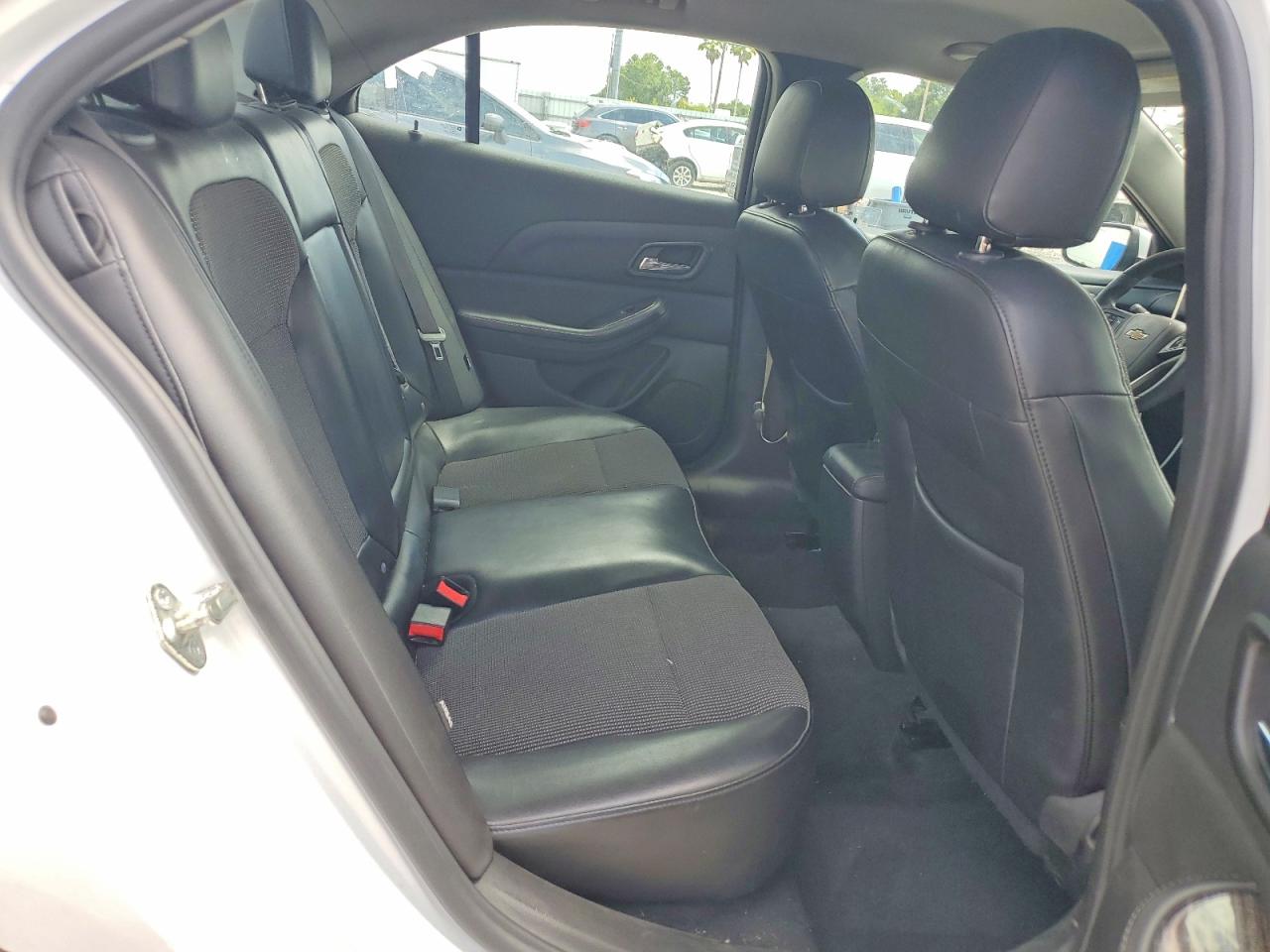2014 Chevrolet Malibu 1lt White vin: 1G11C5SL6EF257189