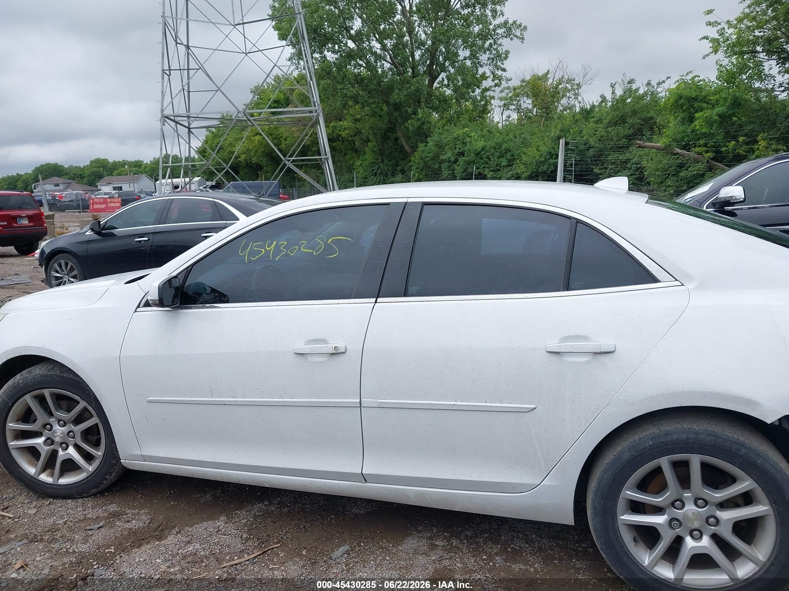2014 Chevrolet Malibu 1lt White vin: 1G11C5SL6EF258066