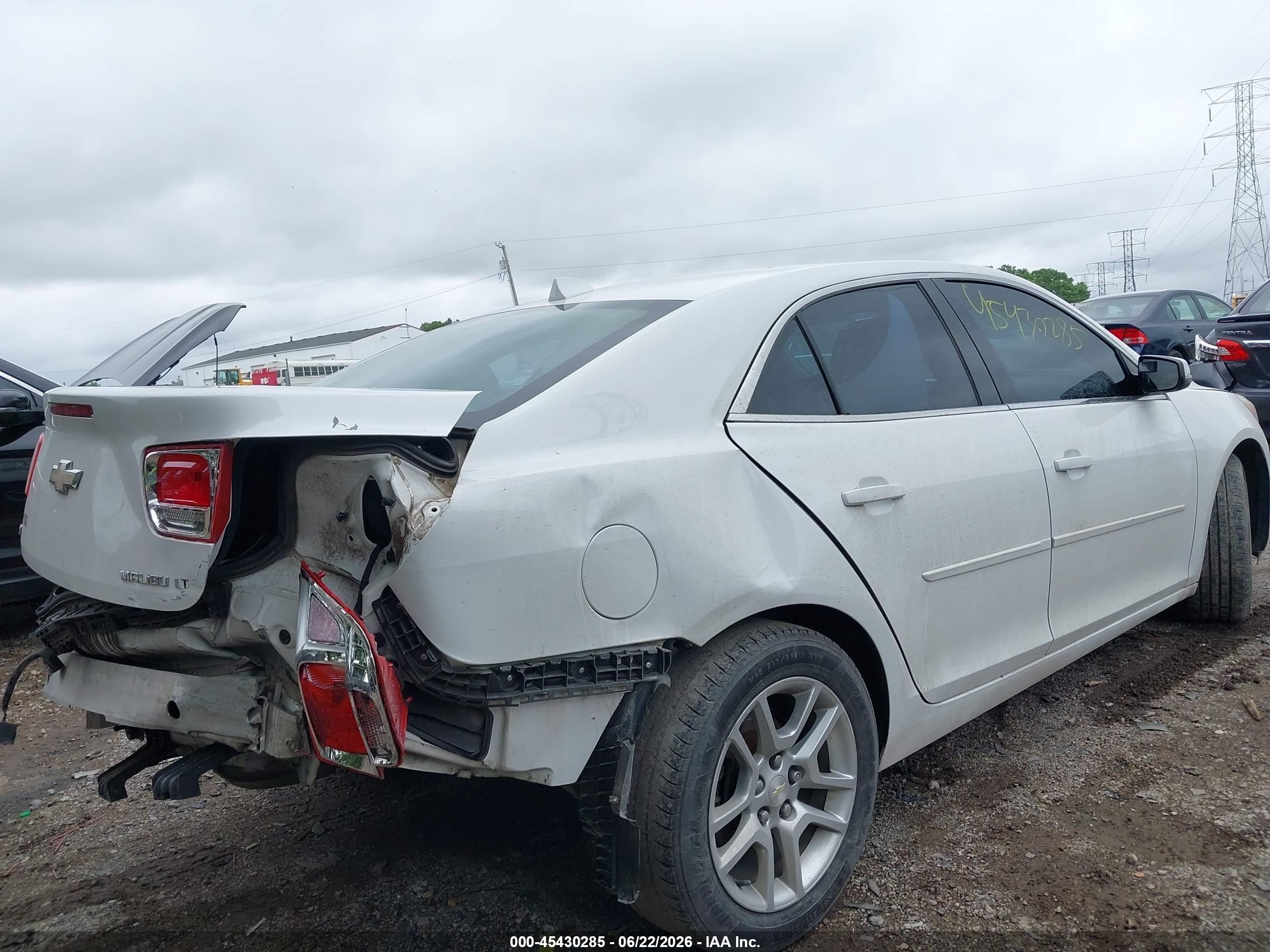 2014 Chevrolet Malibu 1lt White vin: 1G11C5SL6EF258066