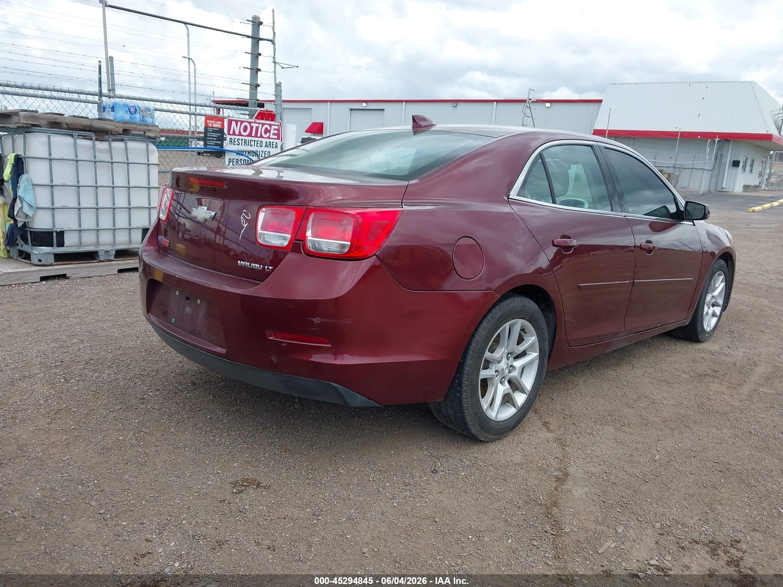 2015 Chevrolet Malibu 1lt Maroon vin: 1G11C5SL6FF187128