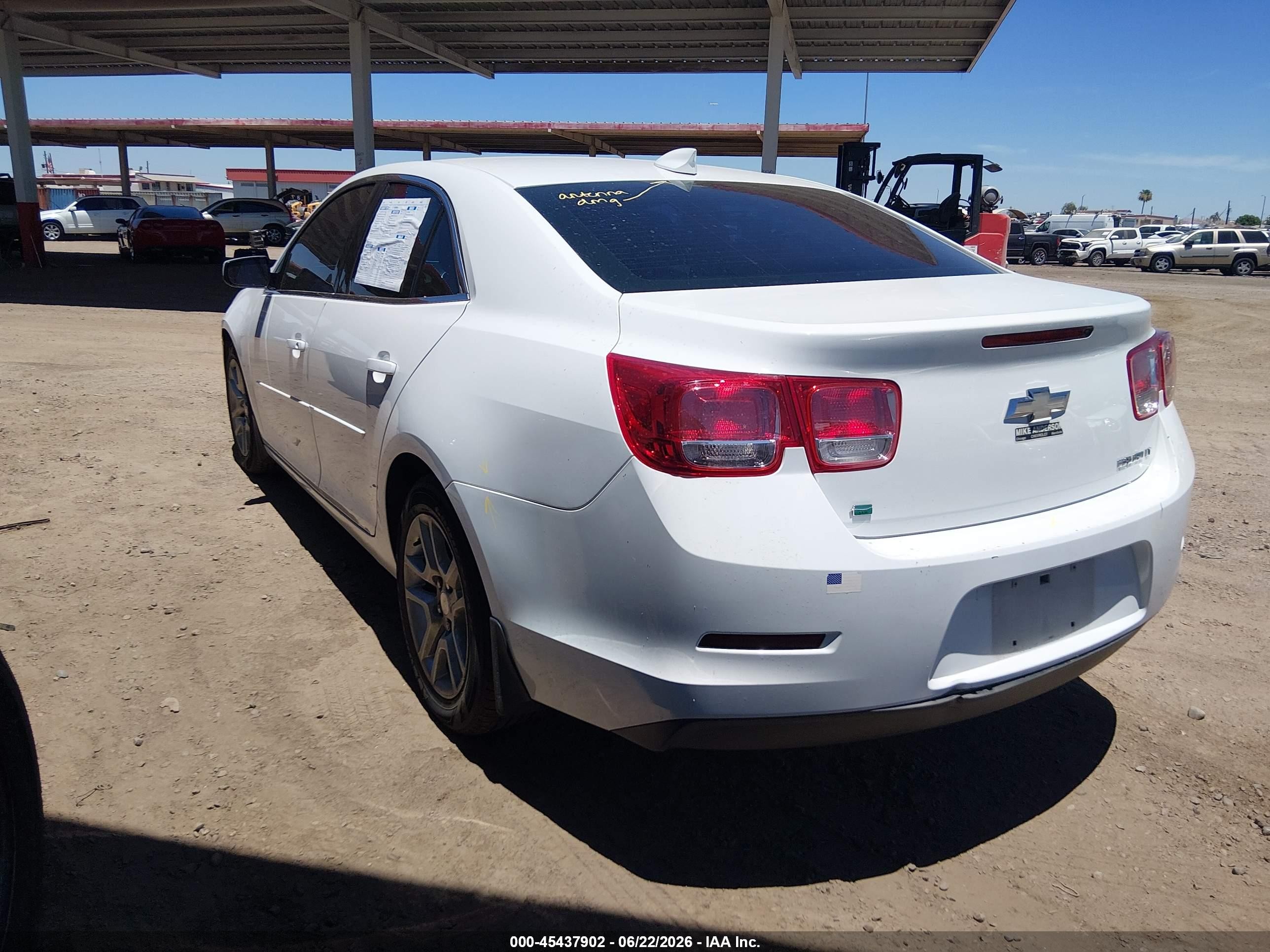 2015 Chevrolet Malibu 1lt White vin: 1G11C5SL6FF208284