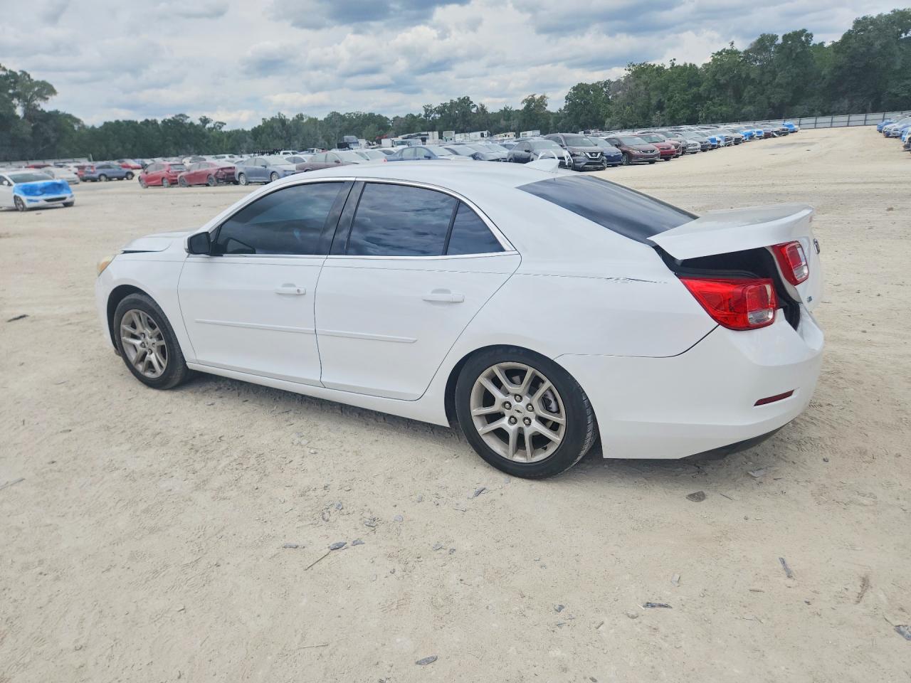 2015 Chevrolet Malibu 1lt White vin: 1G11C5SL6FF221598