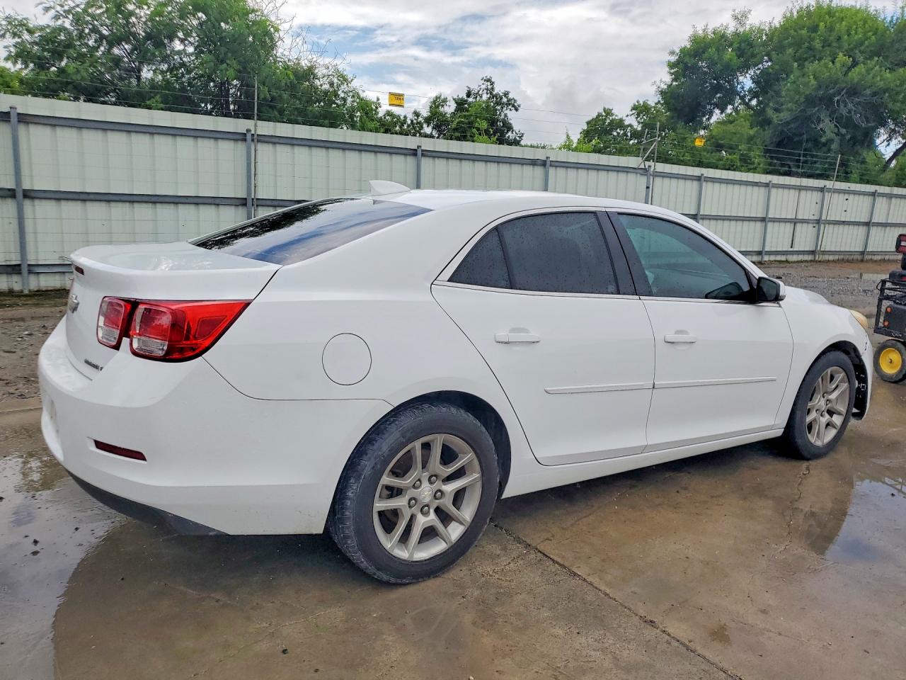 2015 Chevrolet Malibu 1lt White vin: 1G11C5SL6FF278870