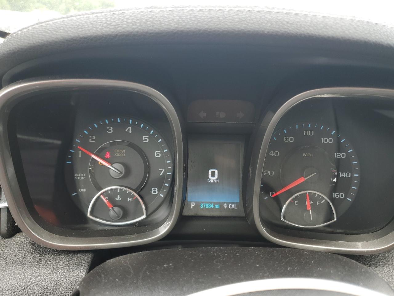 2015 Chevrolet Malibu 1lt Серебряный vin: 1G11C5SL6FU152388 Damage: Warning Light - Engine, On, Unacceptable