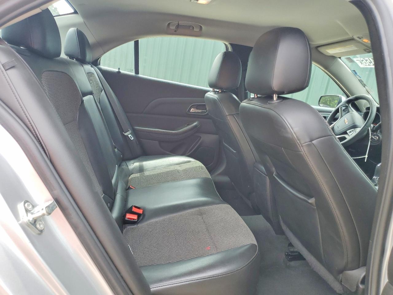 2015 Chevrolet Malibu 1lt Серебряный vin: 1G11C5SL6FU152388