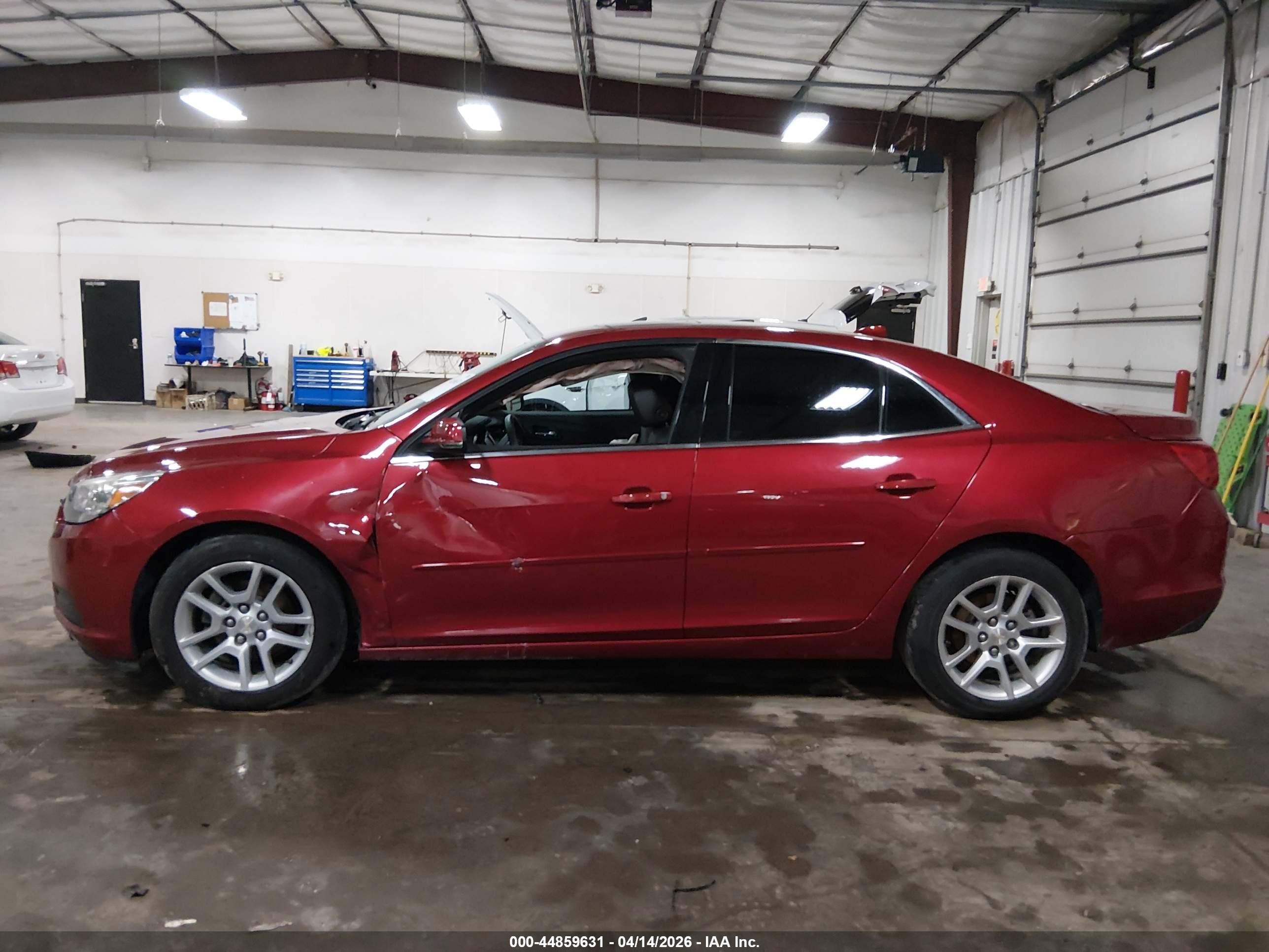2014 Chevrolet Malibu 1lt Red vin: 1G11C5SL7EF115255