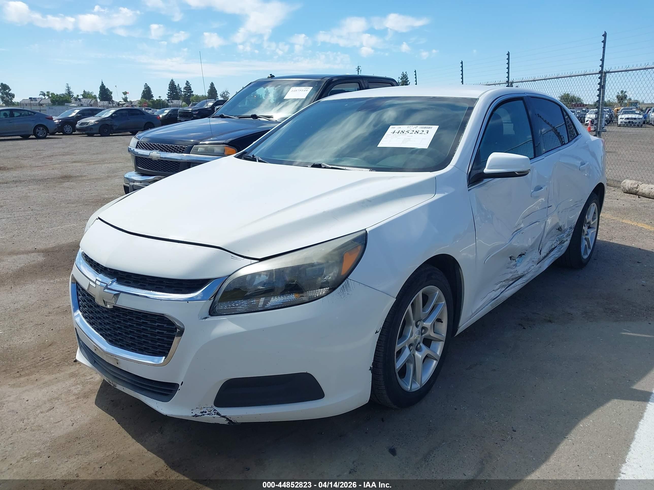 2014 Chevrolet Malibu 1lt White vin: 1G11C5SL7EF304861
