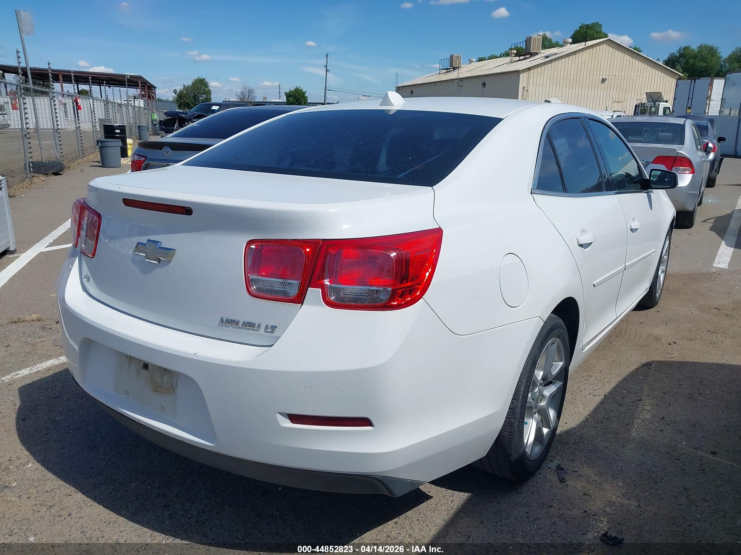 2014 Chevrolet Malibu 1lt White vin: 1G11C5SL7EF304861