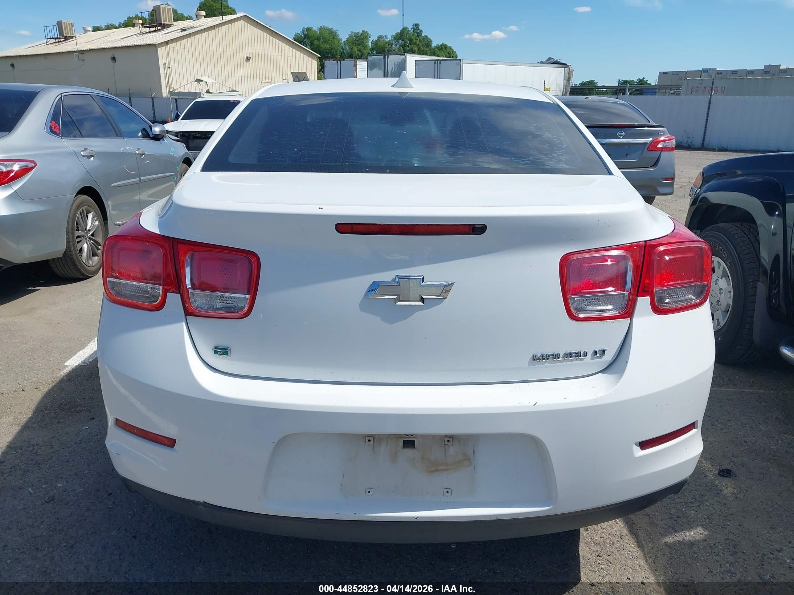 2014 Chevrolet Malibu 1lt White vin: 1G11C5SL7EF304861
