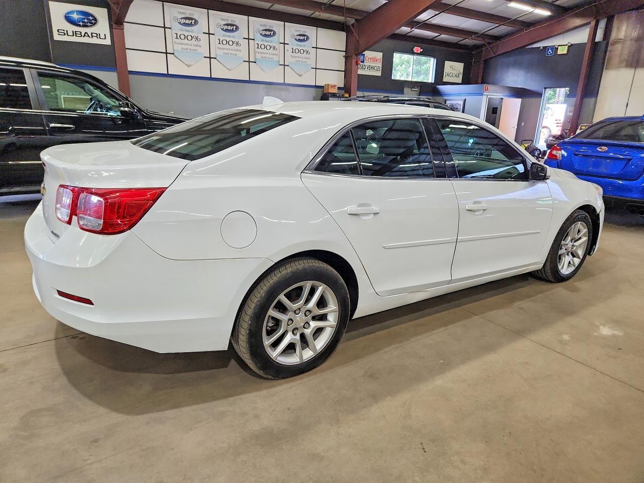2014 Chevrolet Malibu 1lt White vin: 1G11C5SL7EU148218