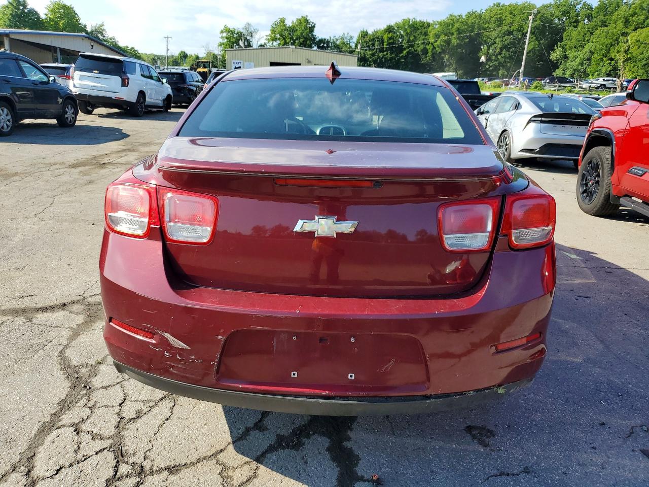 2015 Chevrolet Malibu 1lt Maroon vin: 1G11C5SL7FF108341