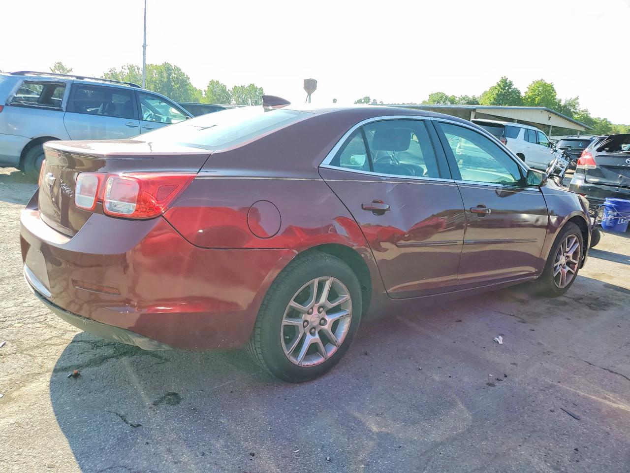 2015 Chevrolet Malibu 1lt Maroon vin: 1G11C5SL7FF108341