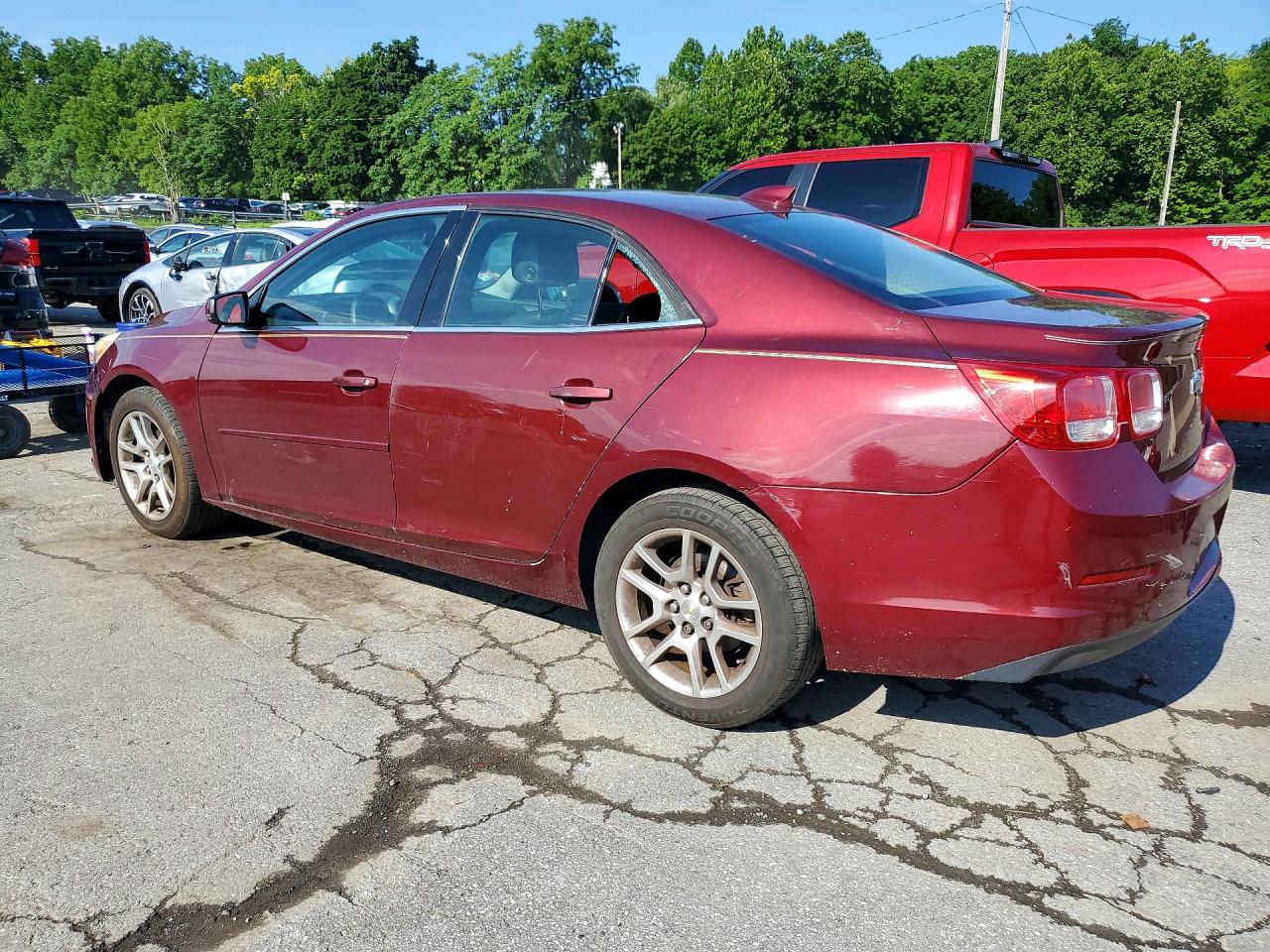 2015 Chevrolet Malibu 1lt Maroon vin: 1G11C5SL7FF108341