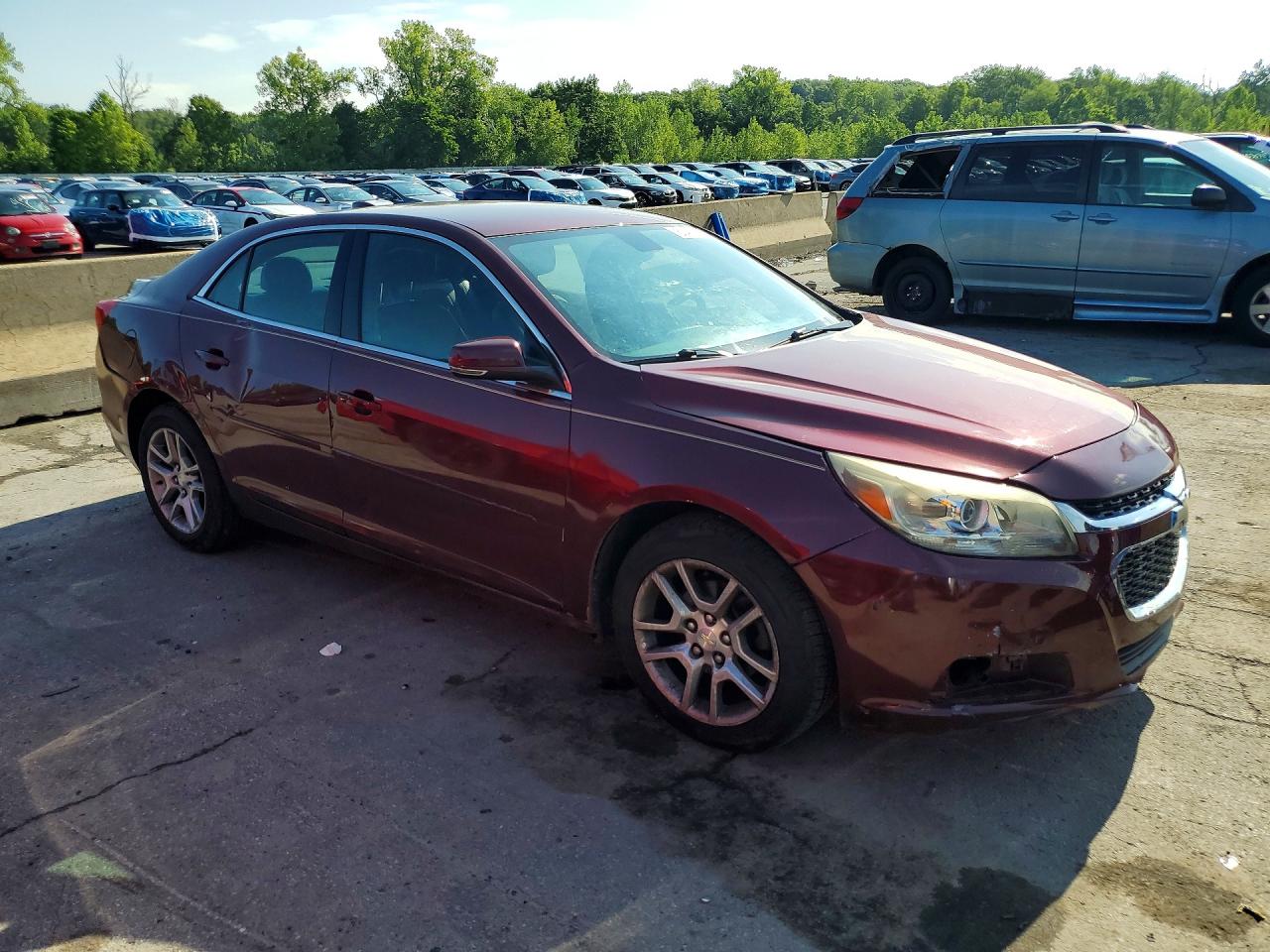 2015 Chevrolet Malibu 1lt Maroon vin: 1G11C5SL7FF108341