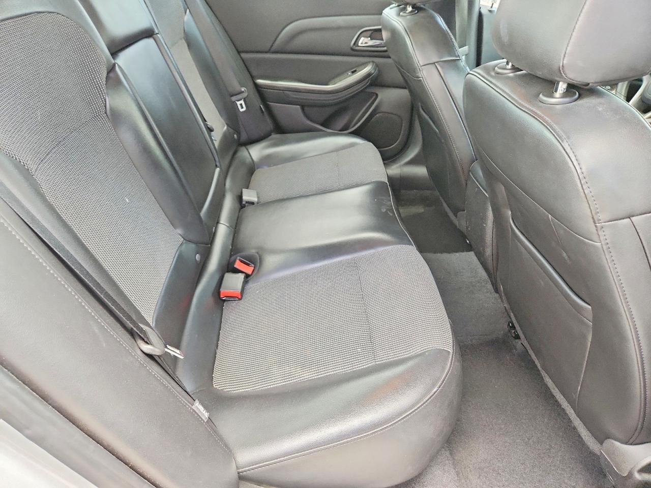2015 Chevrolet Malibu 1lt Silver vin: 1G11C5SL7FF184657