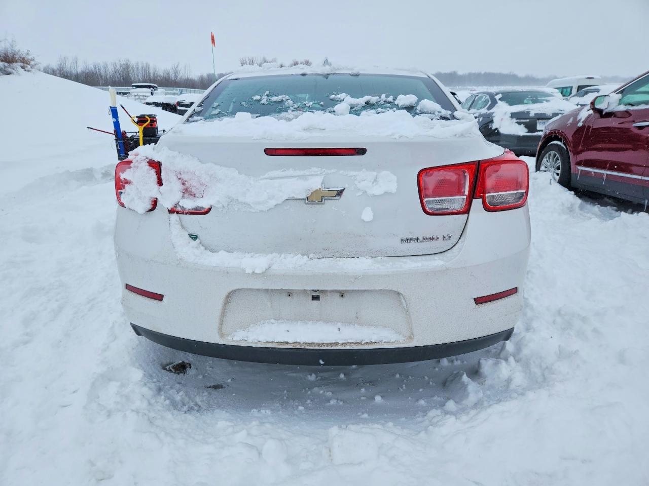 2015 Chevrolet Malibu 1lt Белый vin: 1G11C5SL7FF252990