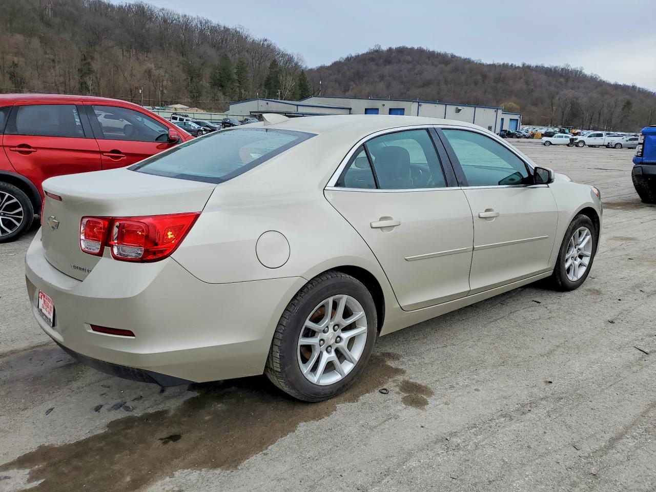 2015 Chevrolet Malibu 1lt Beige vin: 1G11C5SL7FF253945
