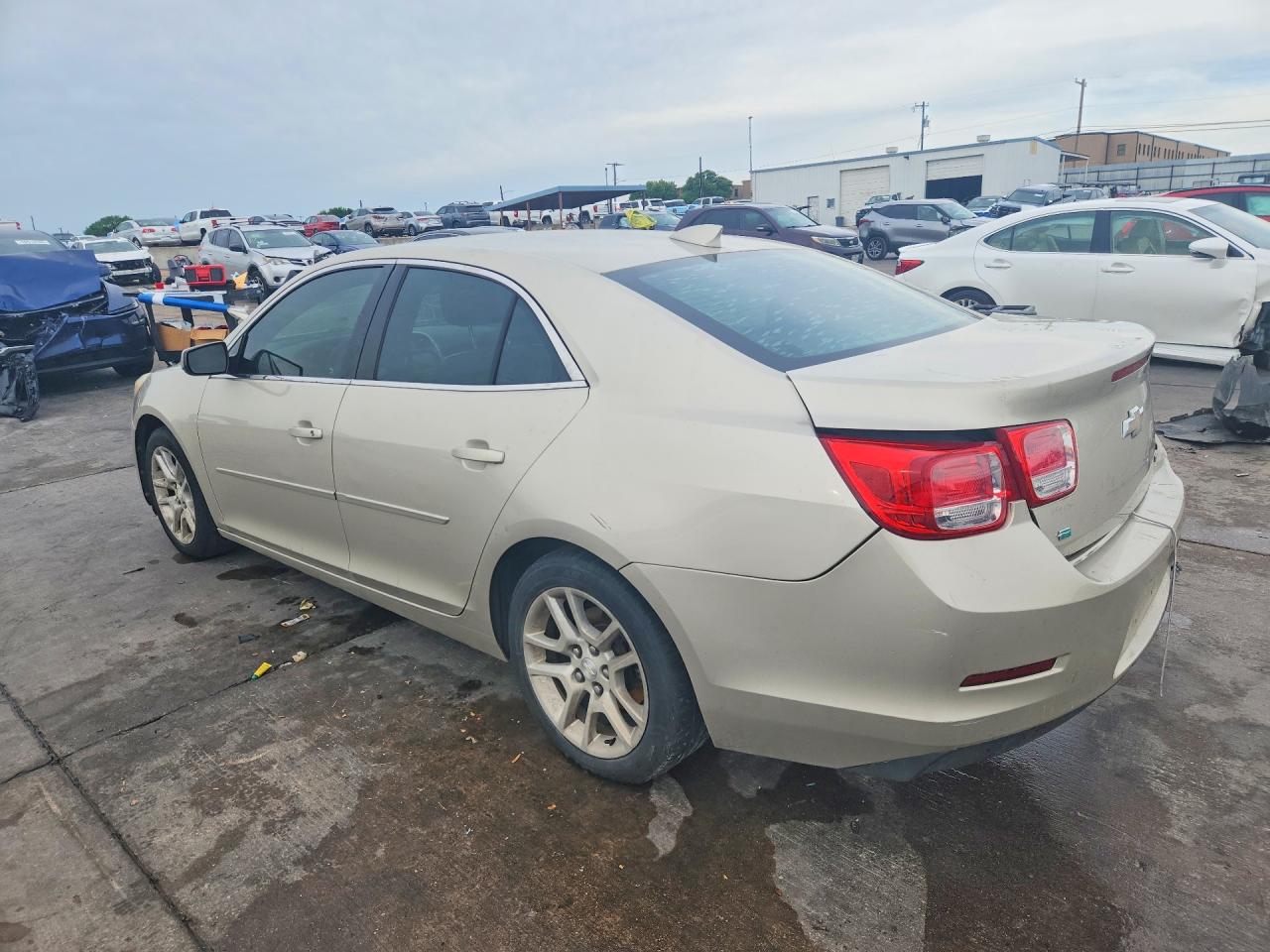 2015 Chevrolet Malibu 1lt Beige vin: 1G11C5SL7FF299842
