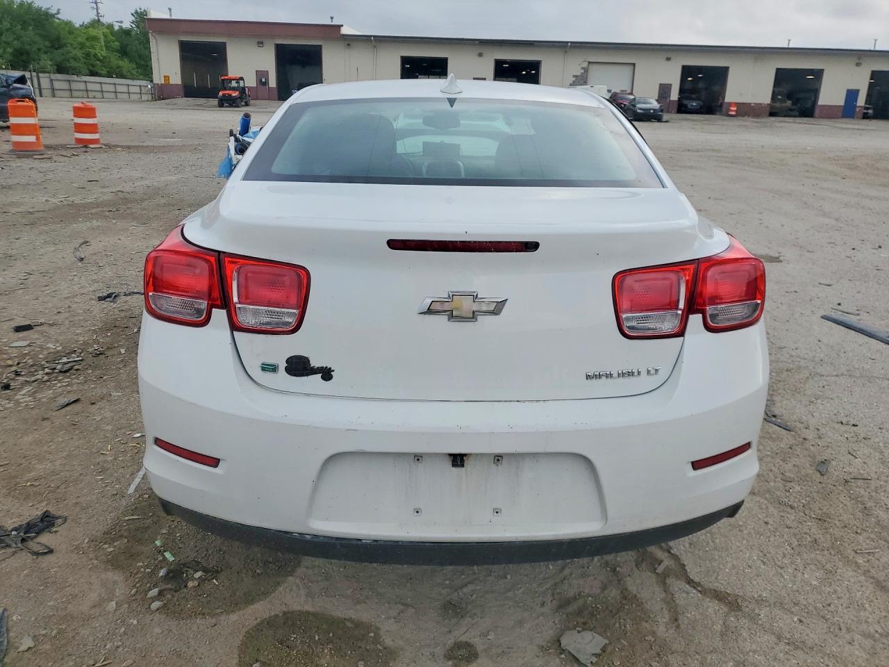 2015 Chevrolet Malibu 1lt White vin: 1G11C5SL7FF303999