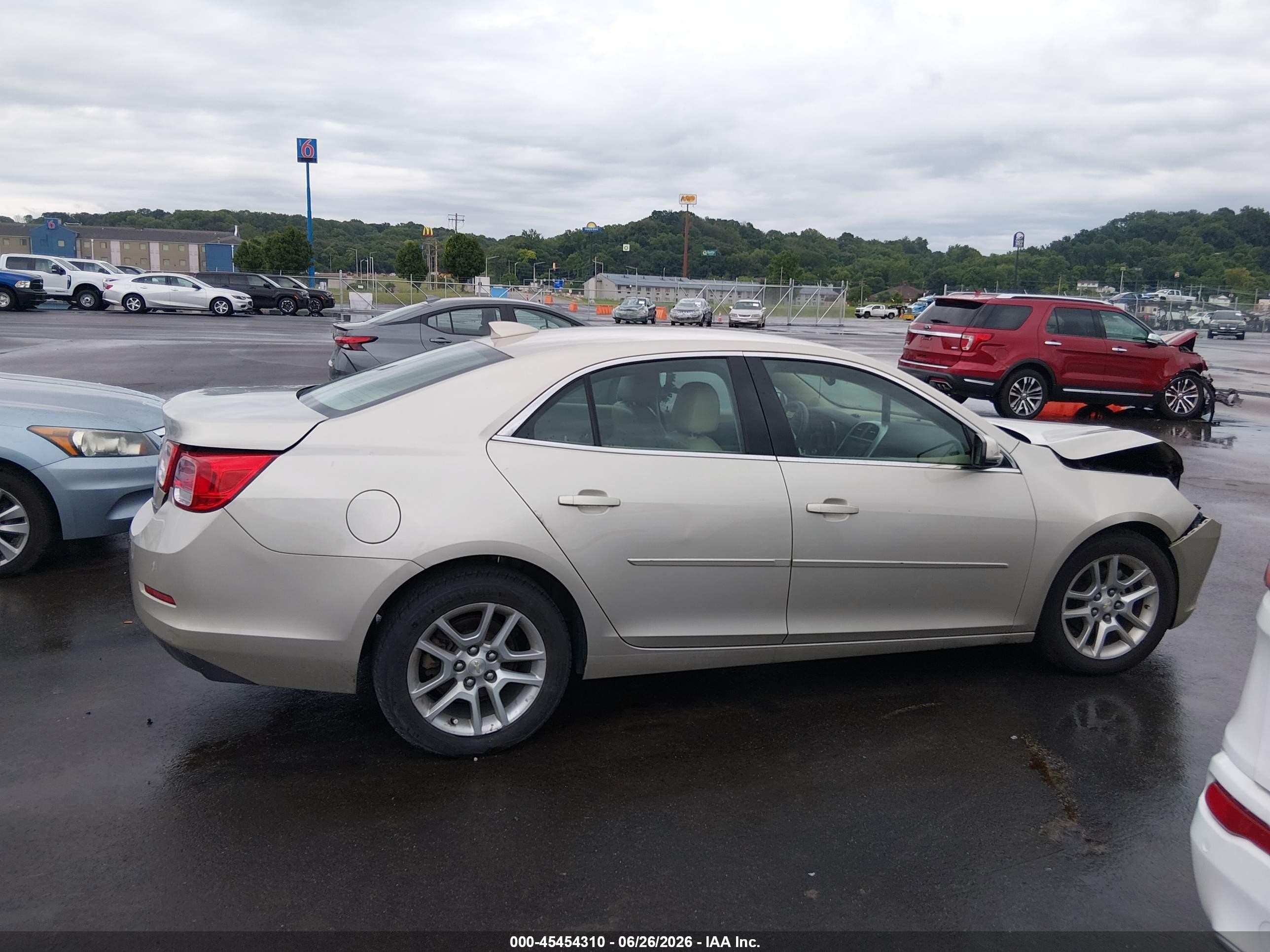 2015 Chevrolet Malibu 1lt Gold vin: 1G11C5SL7FF325419