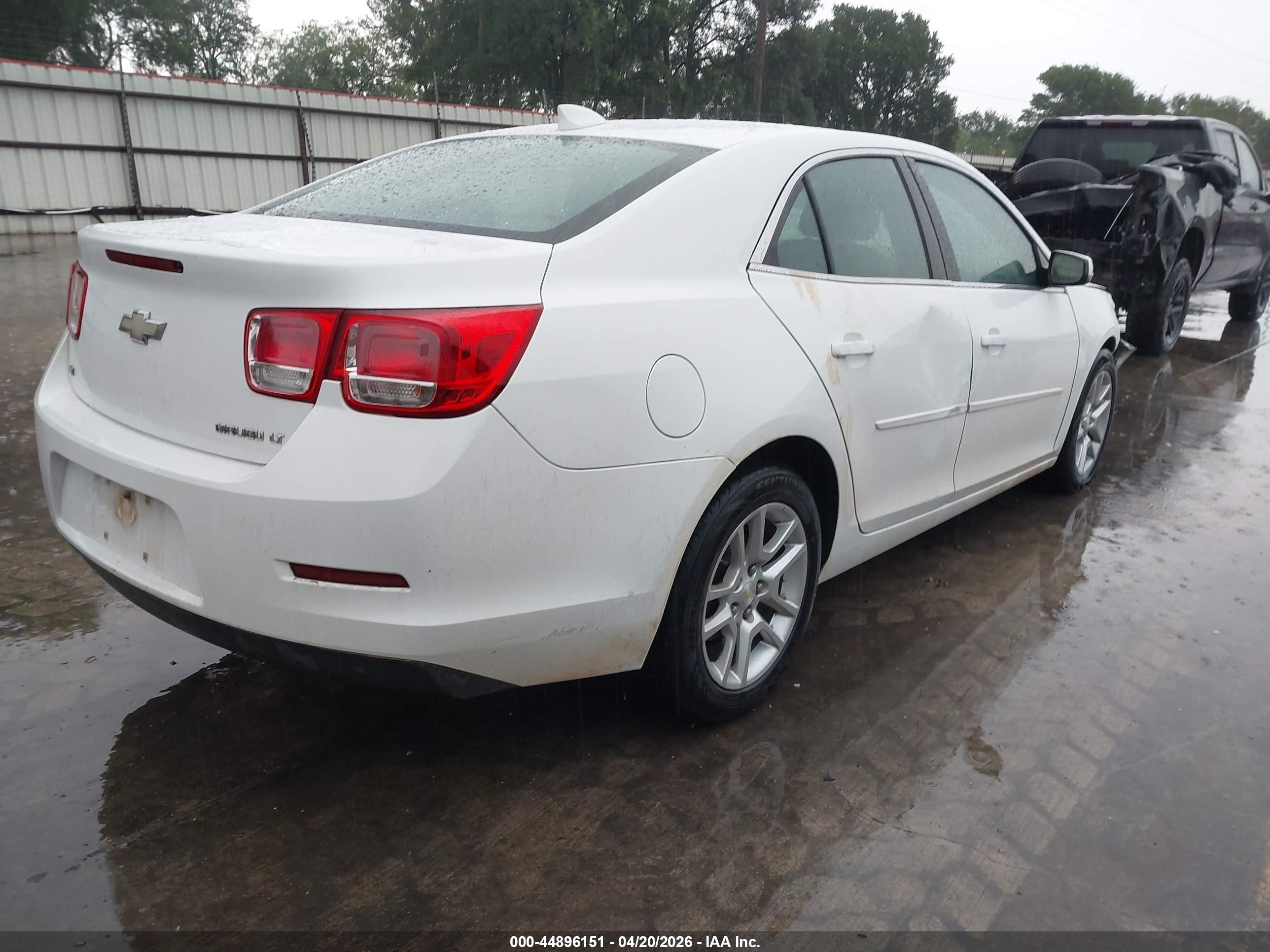 2015 Chevrolet Malibu 1lt White vin: 1G11C5SL7FF349395
