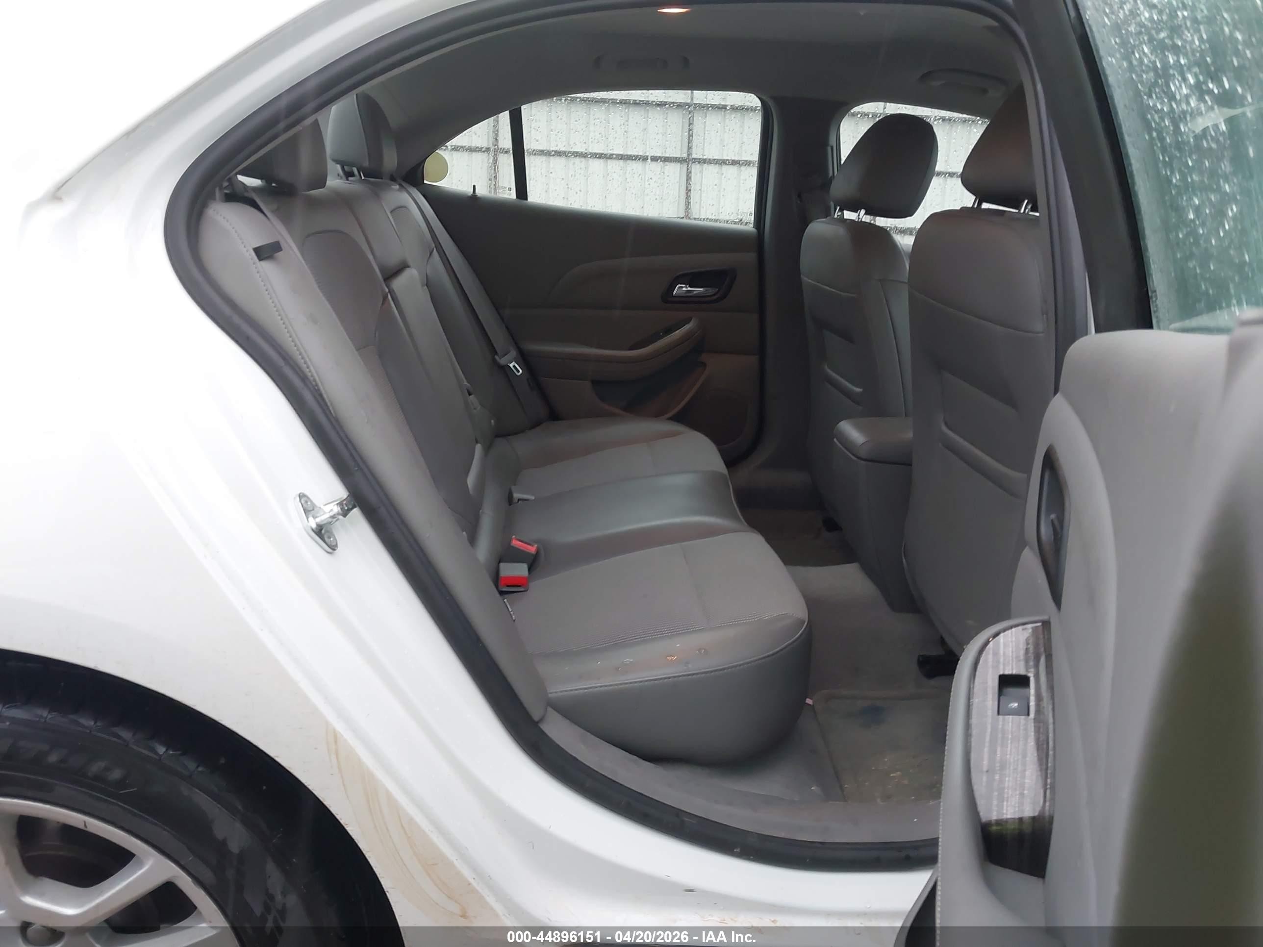 2015 Chevrolet Malibu 1lt White vin: 1G11C5SL7FF349395