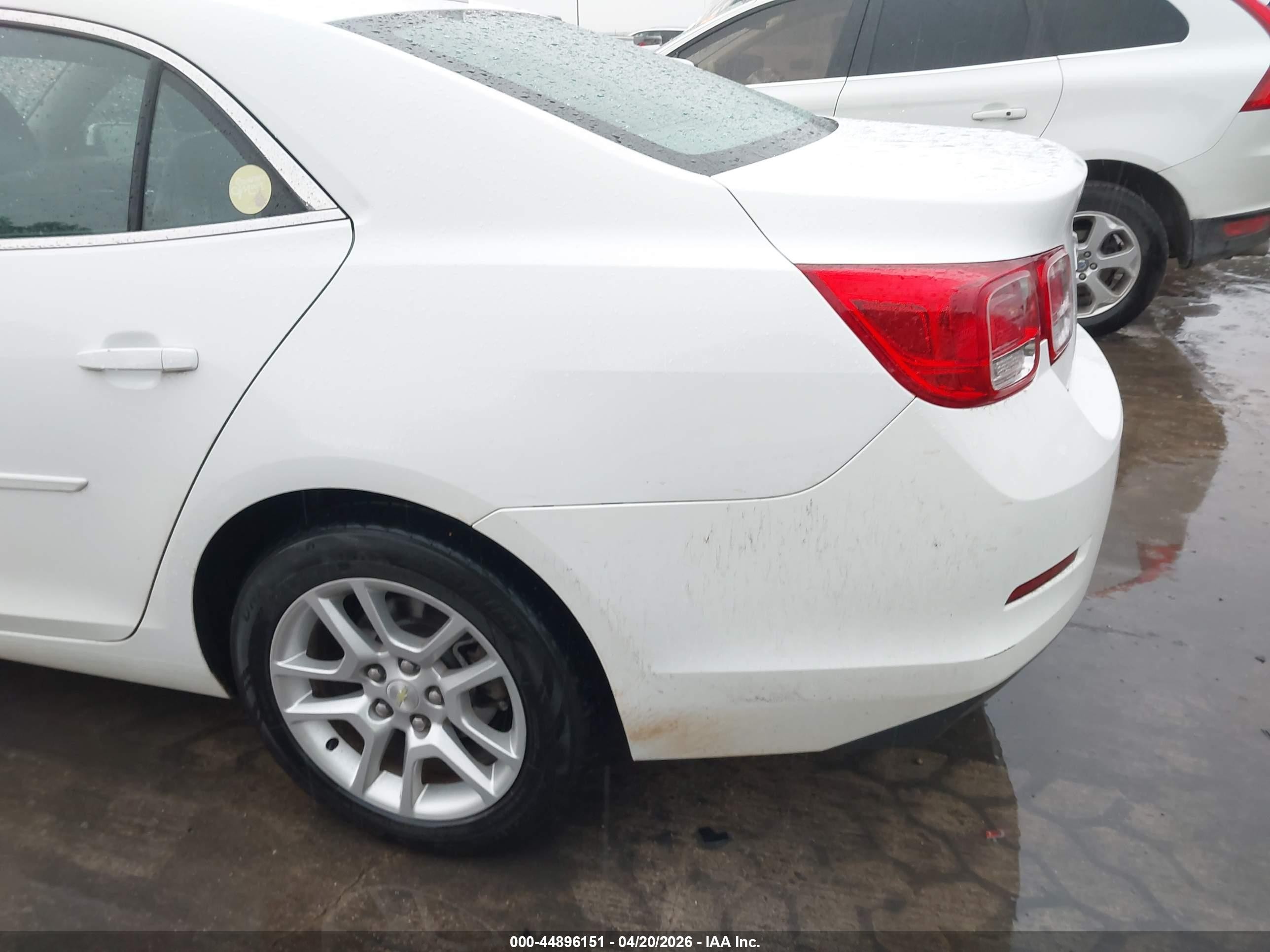 2015 Chevrolet Malibu 1lt White vin: 1G11C5SL7FF349395