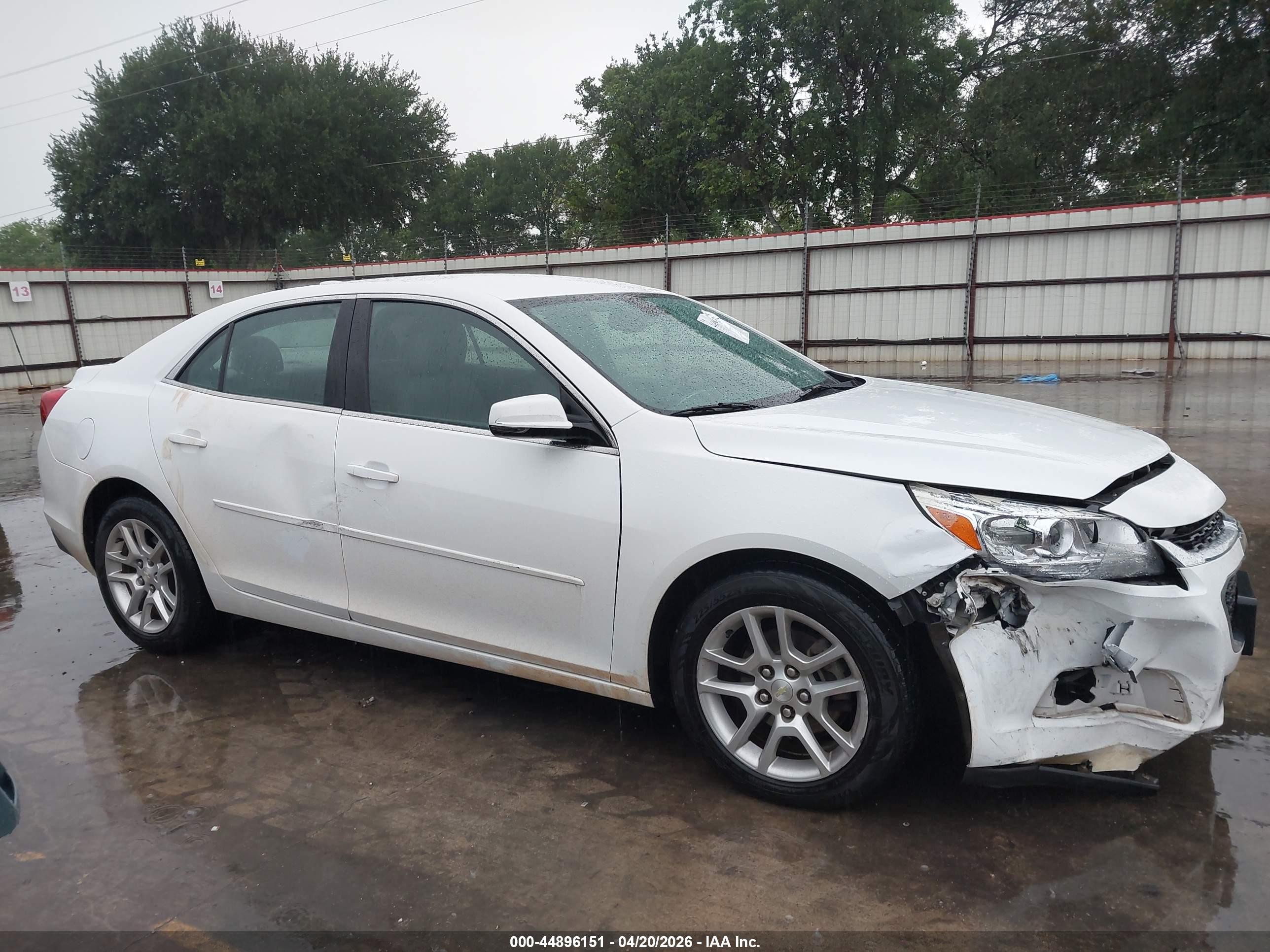 2015 Chevrolet Malibu 1lt White vin: 1G11C5SL7FF349395