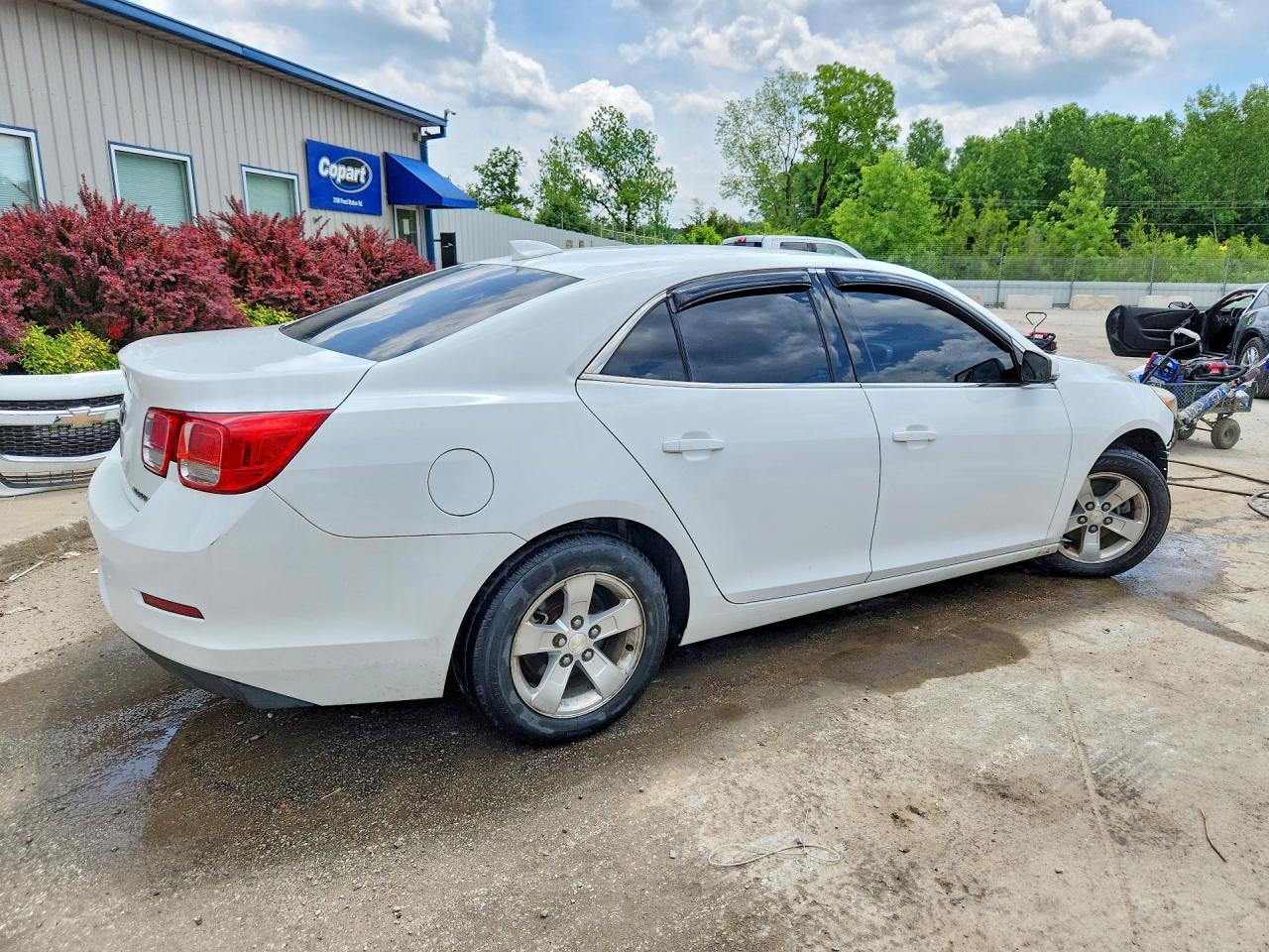 2015 Chevrolet Malibu 1lt White vin: 1G11C5SL7FF354726