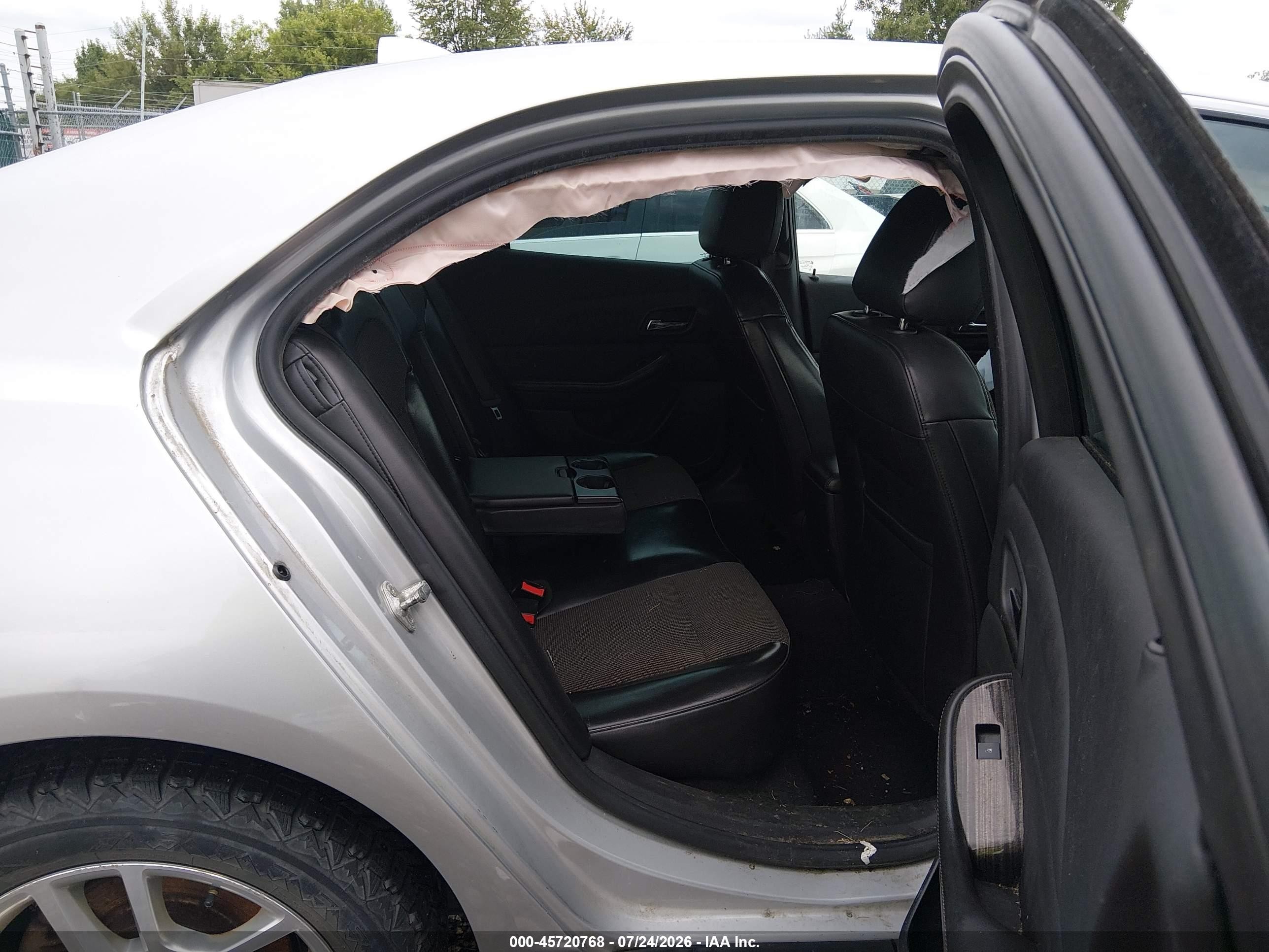 2014 Chevrolet Malibu 1lt Серебряный vin: 1G11C5SL8EF131559