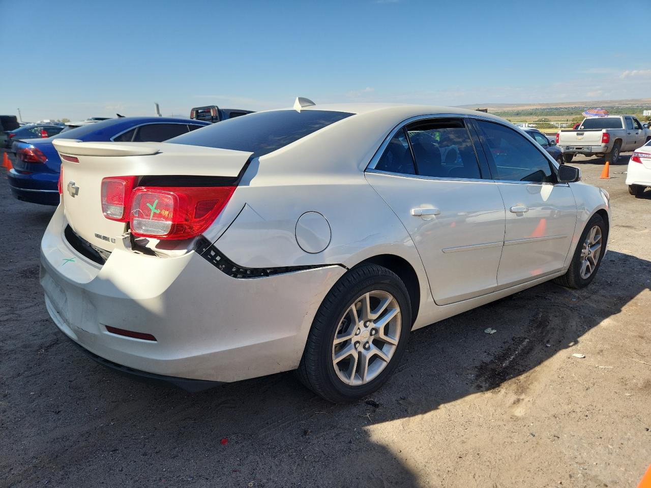 2014 Chevrolet Malibu 1lt White vin: 1G11C5SL8EF157272